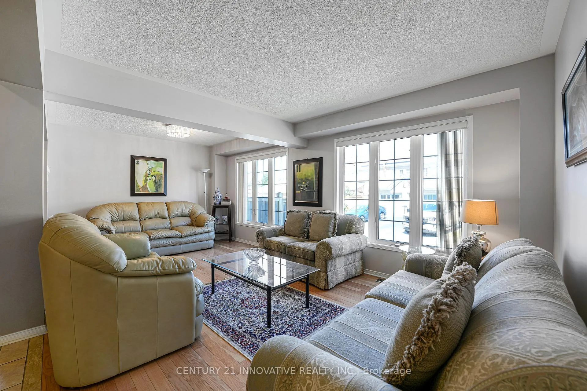 Photo 4 of 14 Middlecote Drive, Ajax, Northeast Ajax — HOMEH