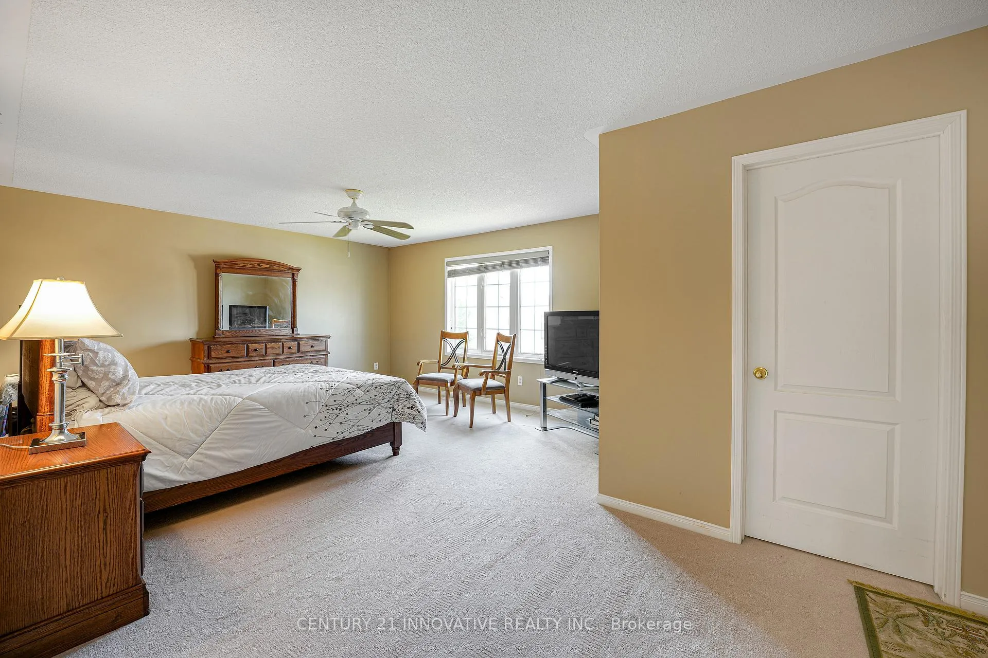 Photo 10 of 14 Middlecote Drive, Ajax, Northeast Ajax — HOMEH