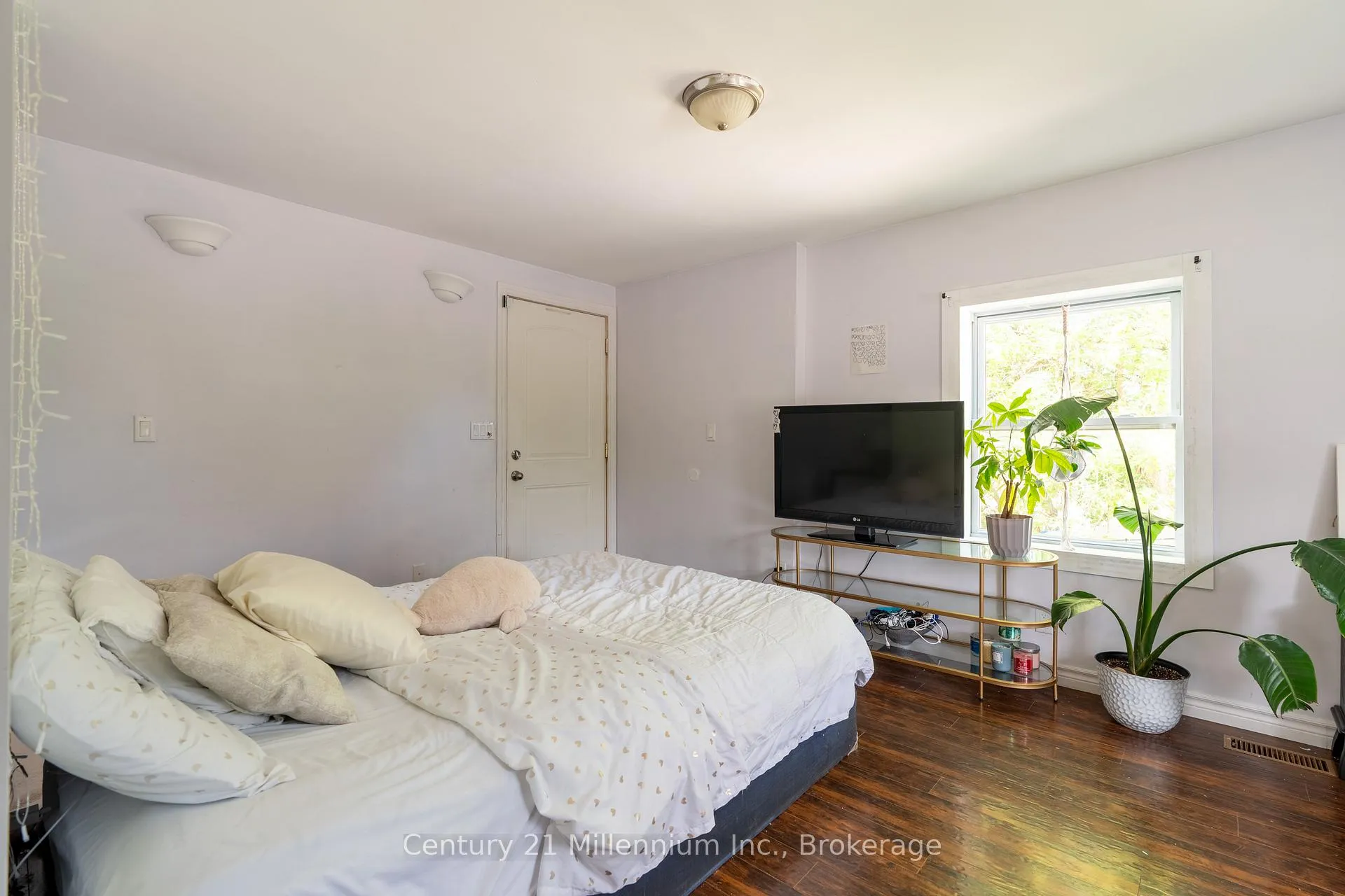 Photo 23 of 1700 3rd Avenue E, Owen Sound — HOMEH