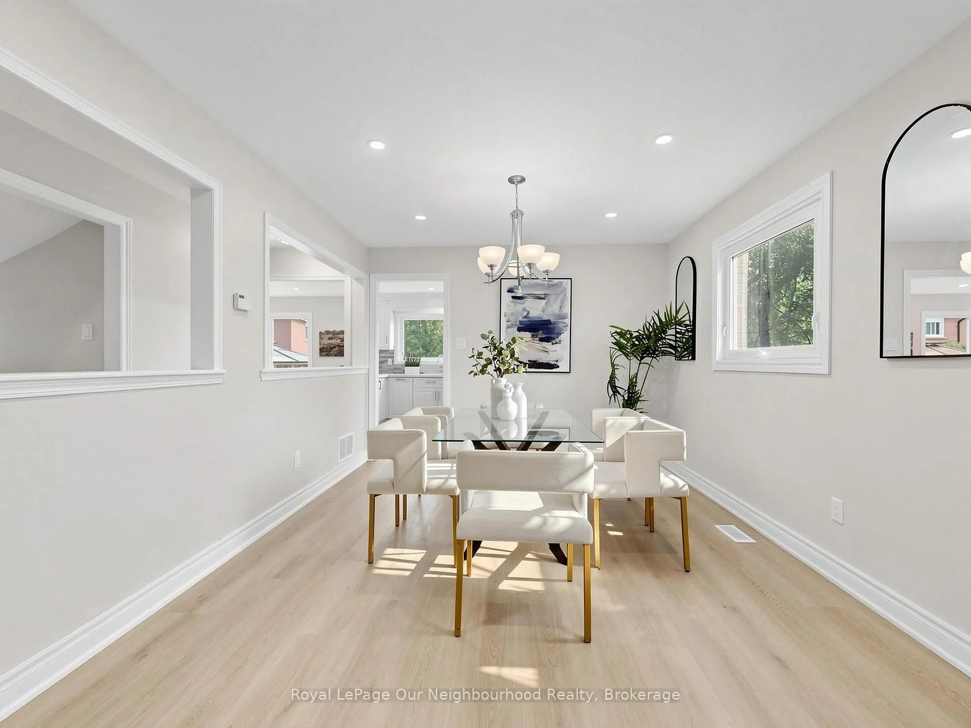 Photo 4 of 660 Dunn Crescent, Pickering, Rosebank — HOMEH