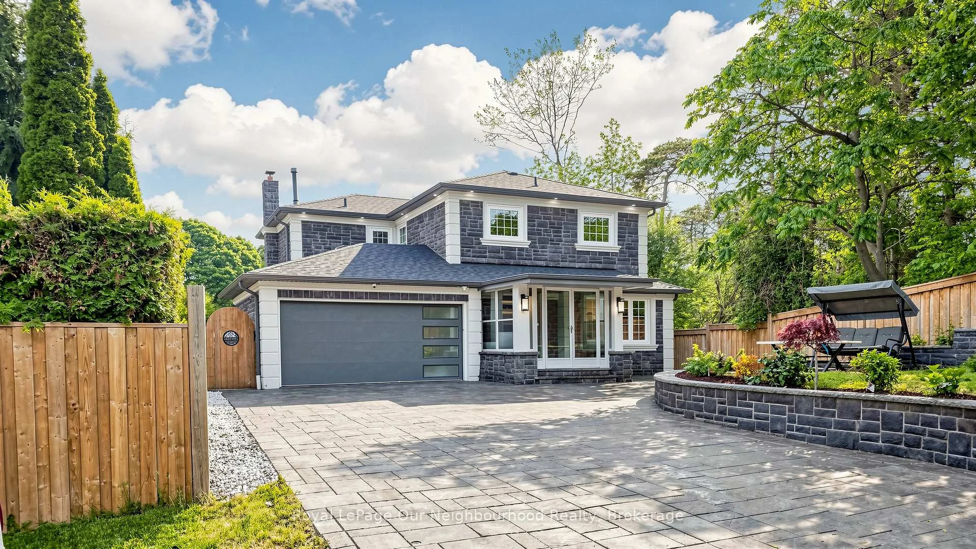 Photo 1 of 660 Dunn Crescent, Pickering, Rosebank — HOMEH