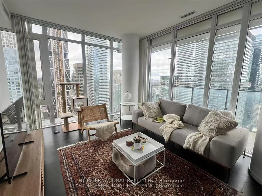 Photo 1 of Unit 3308, 75 St Nicholas Street, Toronto, Bay Street Corridor — HOMEH