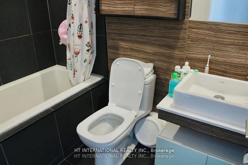 Photo 10 of Unit 3308, 75 St Nicholas Street, Toronto, Bay Street Corridor — HOMEH