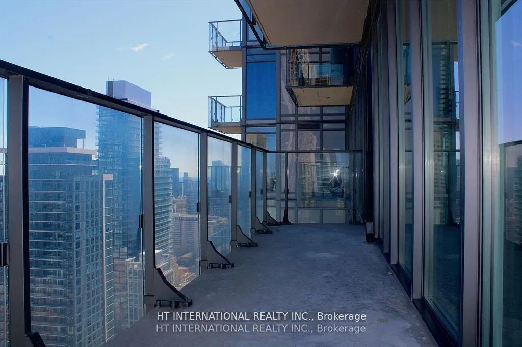 Photo 13 of Unit 3308, 75 St Nicholas Street, Toronto, Bay Street Corridor — HOMEH