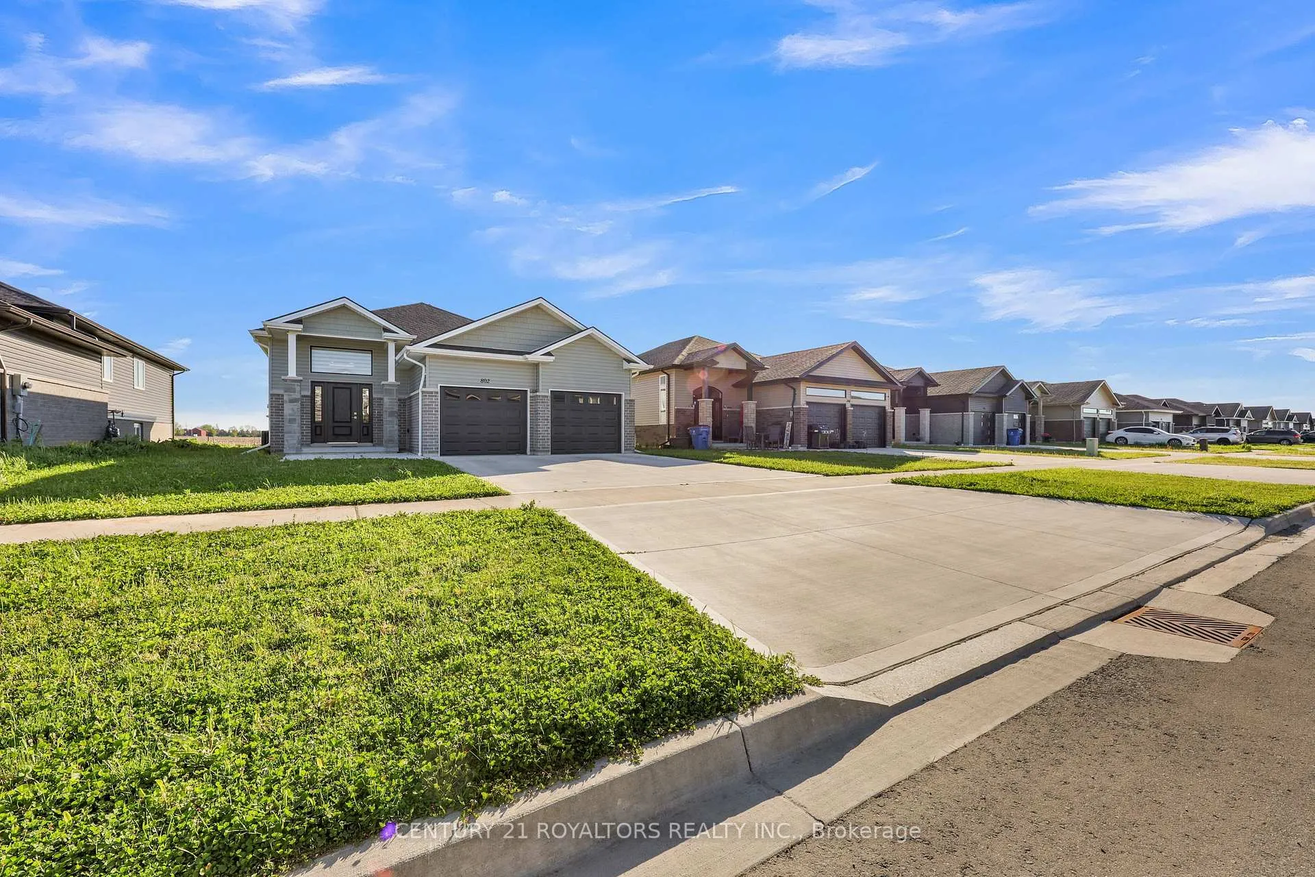 Photo 2 of 802 Keil Drive, Chatham-Kent — HOMEH