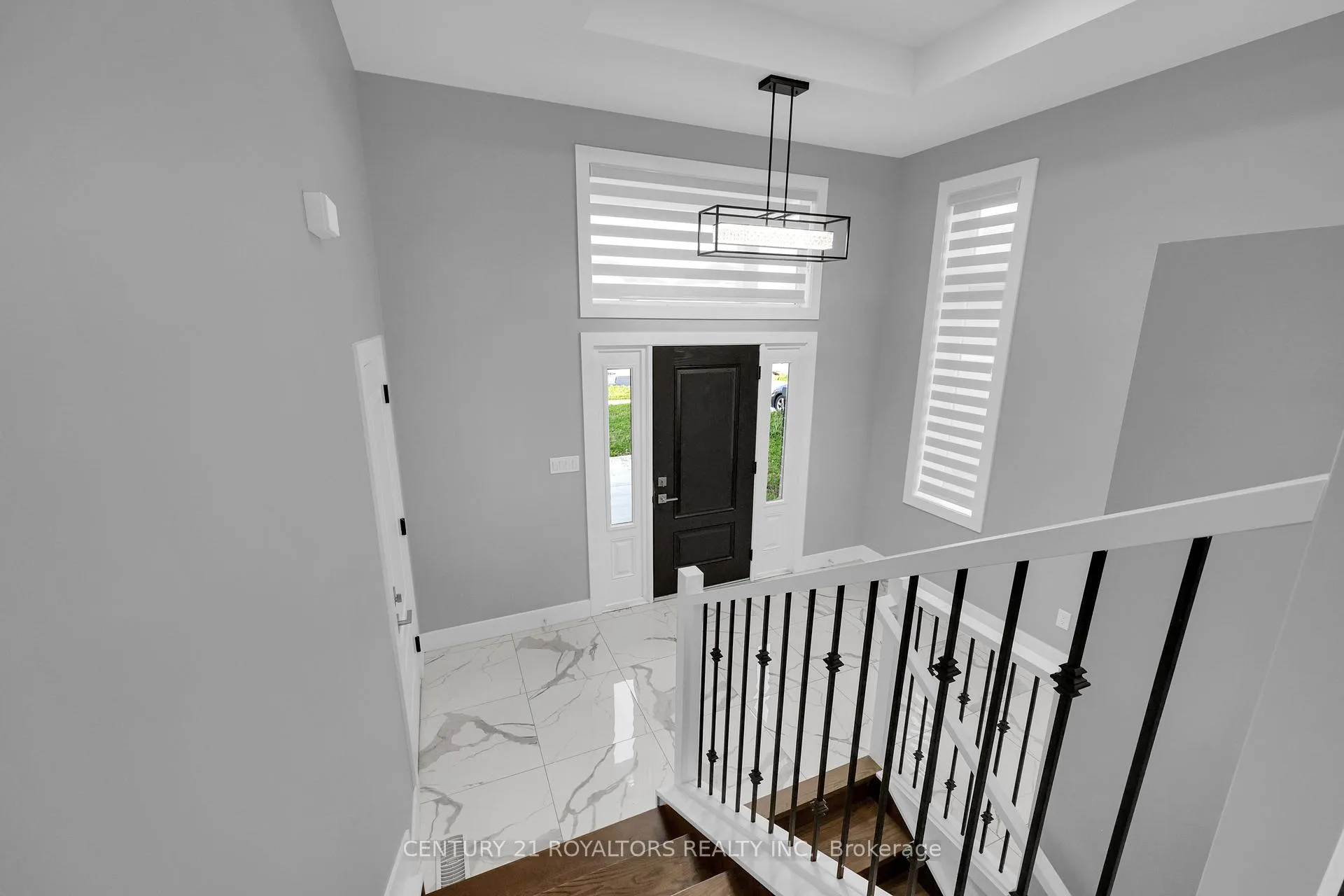 Photo 4 of 802 Keil Drive, Chatham-Kent — HOMEH