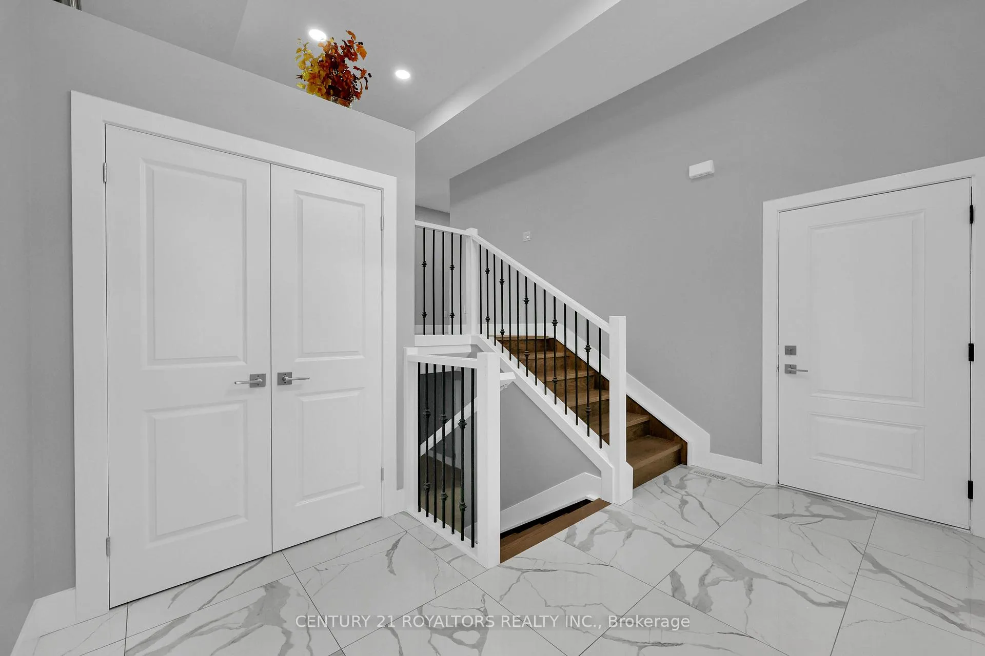 Photo 29 of 802 Keil Drive, Chatham-Kent — HOMEH