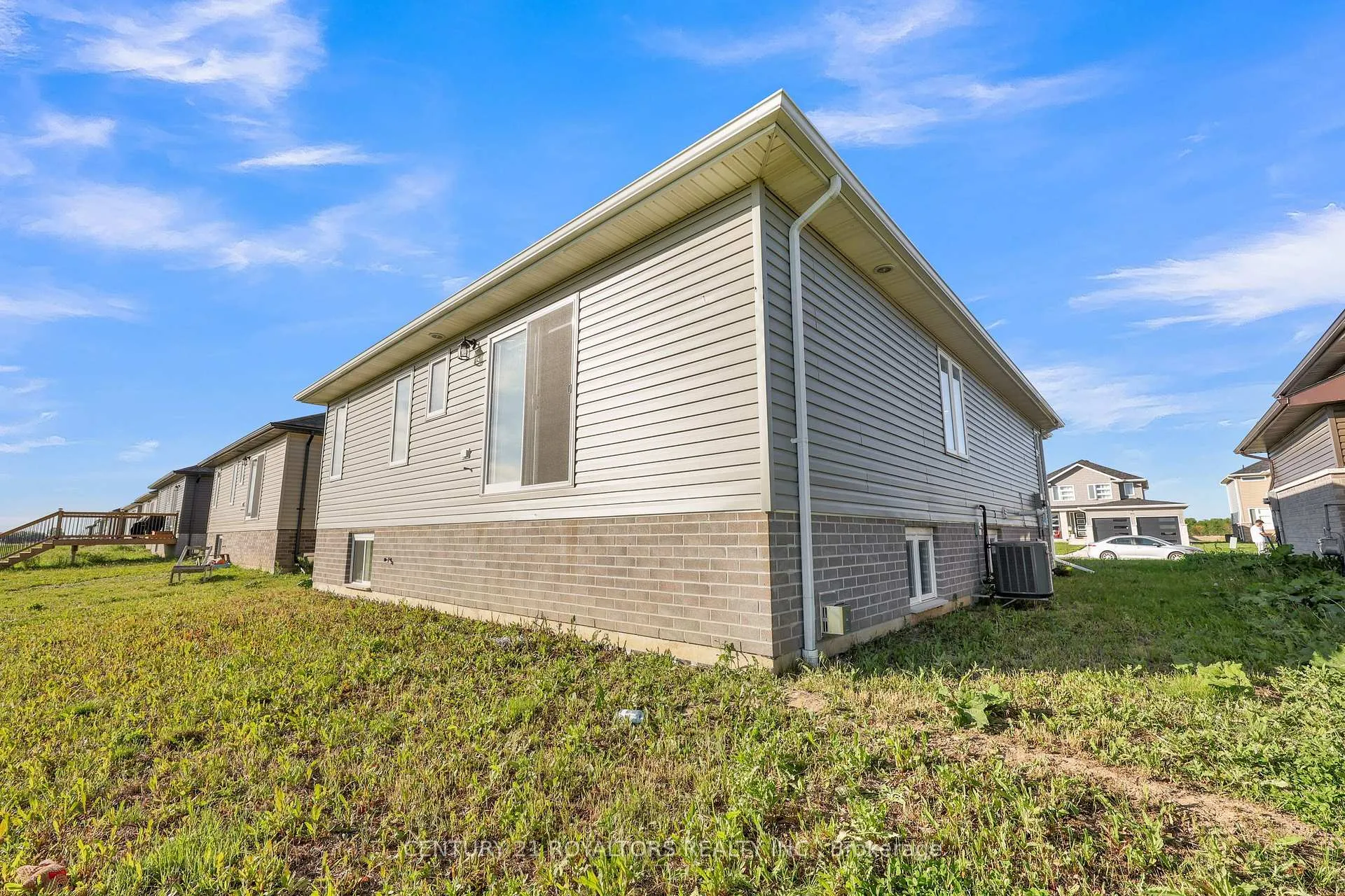 Photo 43 of 802 Keil Drive, Chatham-Kent — HOMEH