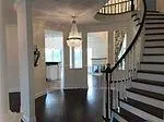 Photo 4 of 82 Brookeview Drive, Aurora, Aurora Highlands — HOMEH