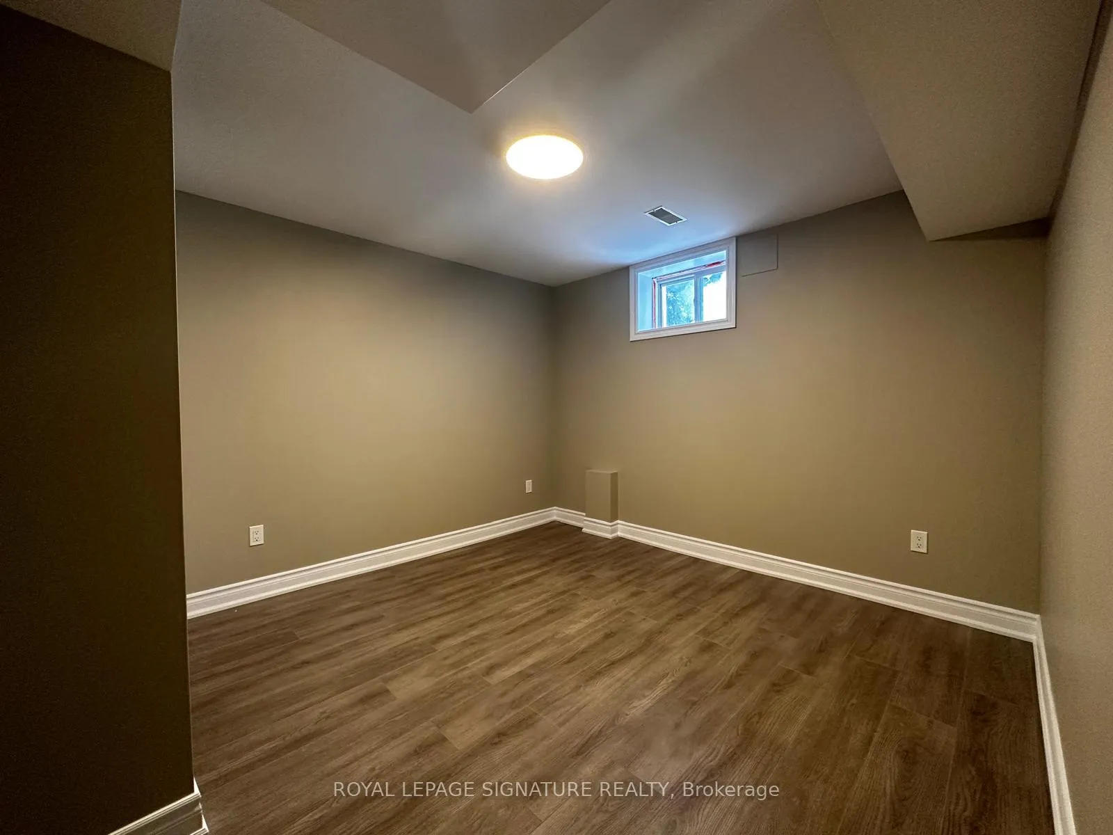 Photo 5 of 181 Glenforest Drive, Vaughan, Uplands — HOMEH