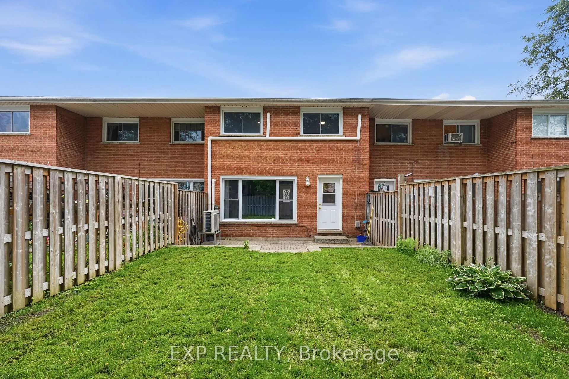 Photo 2 of Unit i, 48 Windom Road, Kitchener, Chicopee/Freeport — HOMEH