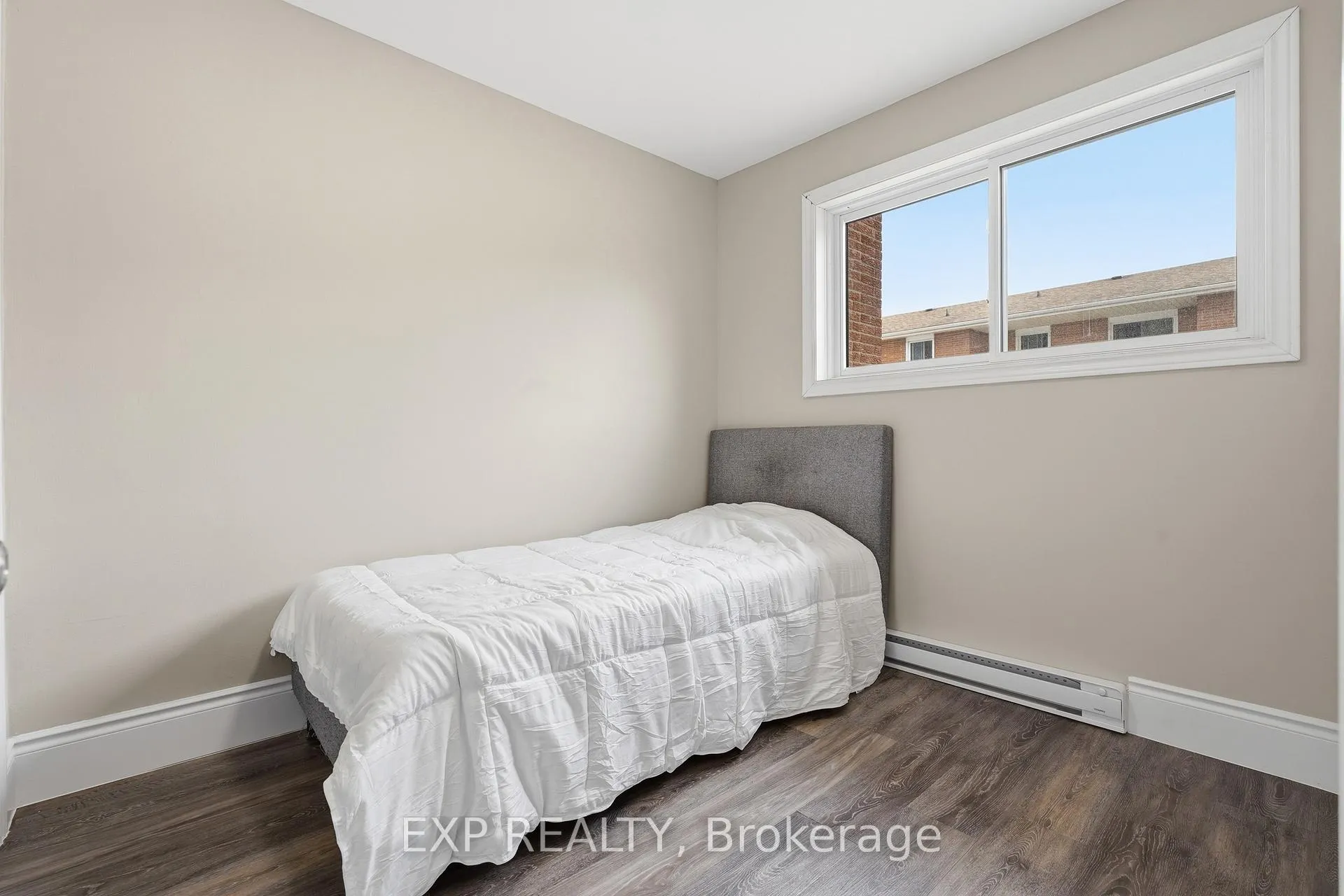 Photo 7 of Unit i, 48 Windom Road, Kitchener, Chicopee/Freeport — HOMEH