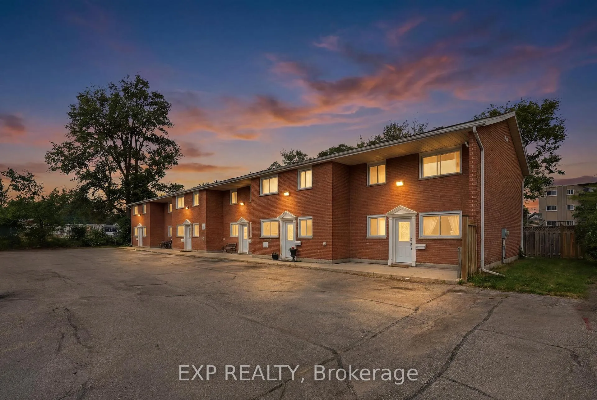 Photo 11 of Unit i, 48 Windom Road, Kitchener, Chicopee/Freeport — HOMEH