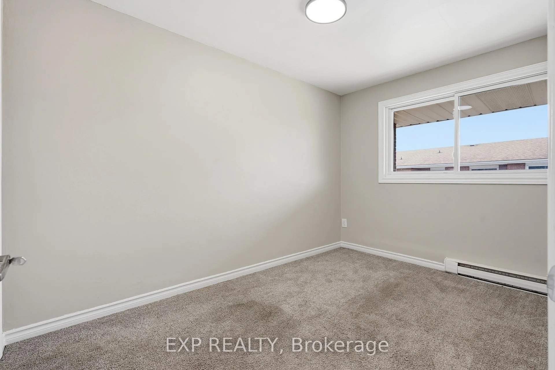Photo 14 of Unit i, 48 Windom Road, Kitchener, Chicopee/Freeport — HOMEH