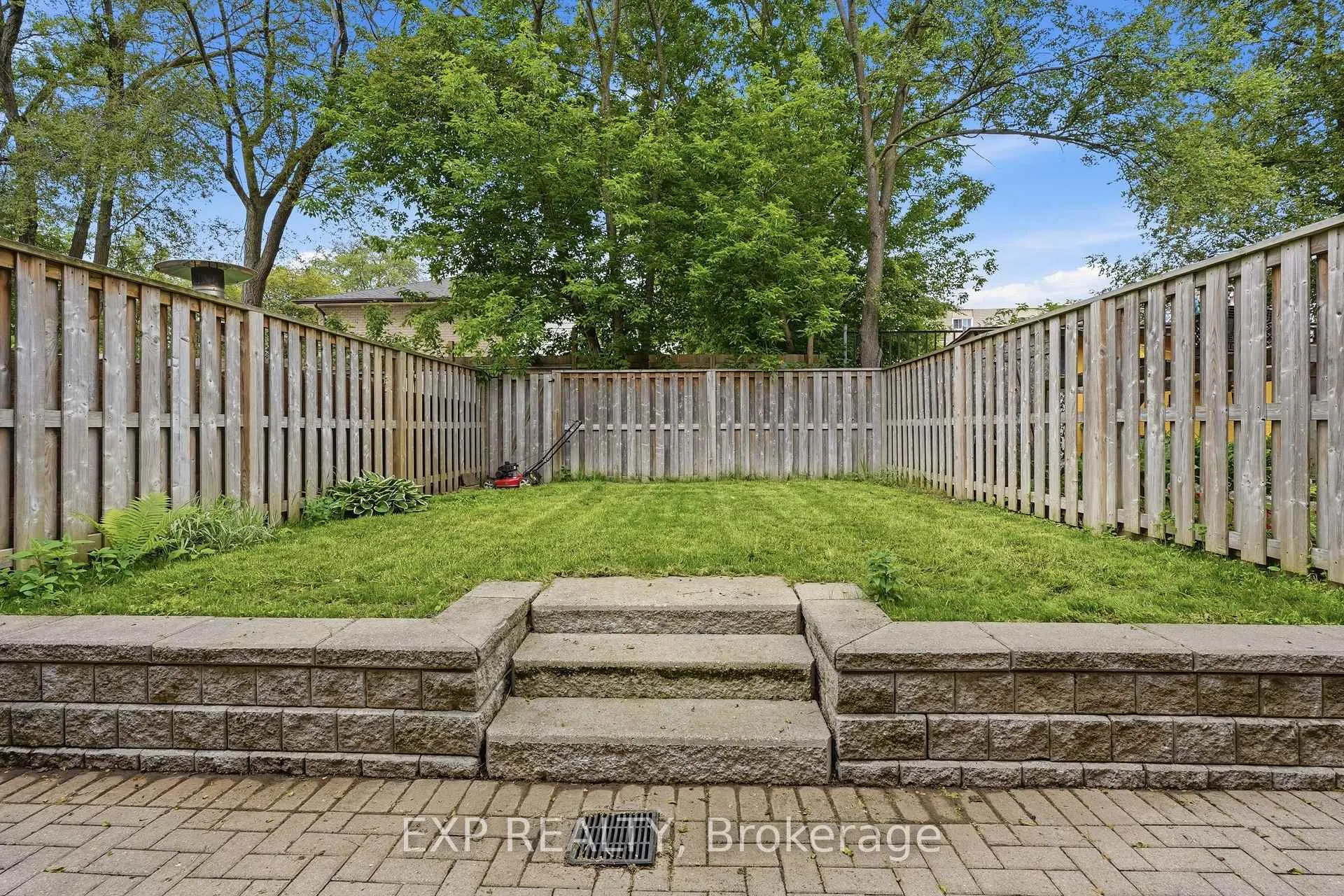 Photo 17 of Unit i, 48 Windom Road, Kitchener, Chicopee/Freeport — HOMEH