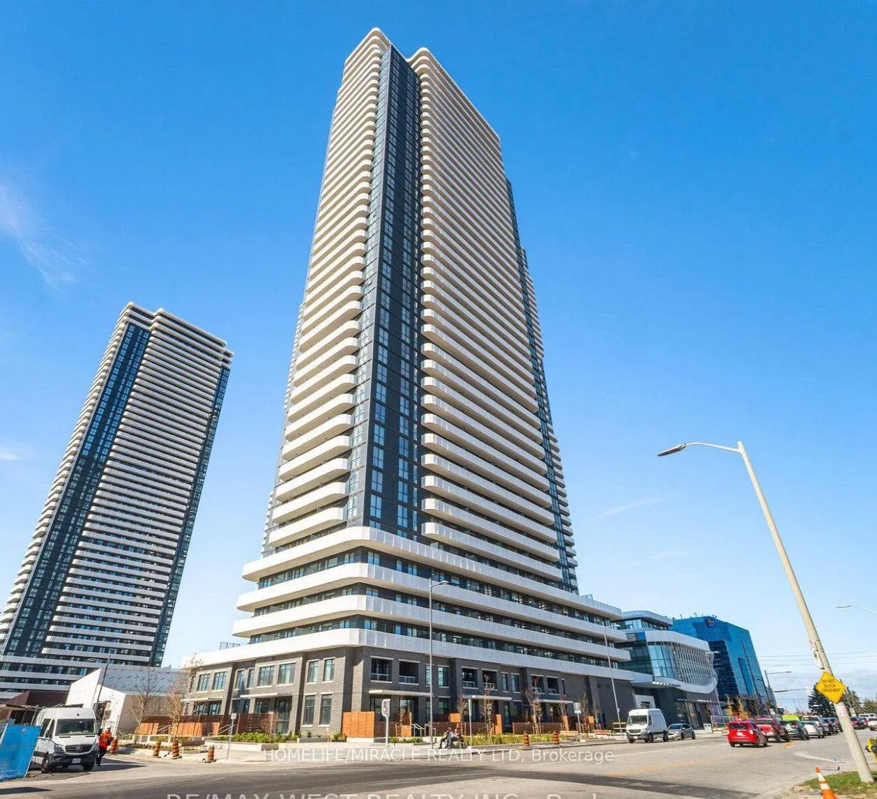 Photo 1 of Unit 2005, 8 Interchange Way, Vaughan, Vaughan Corporate Centre — HOMEH