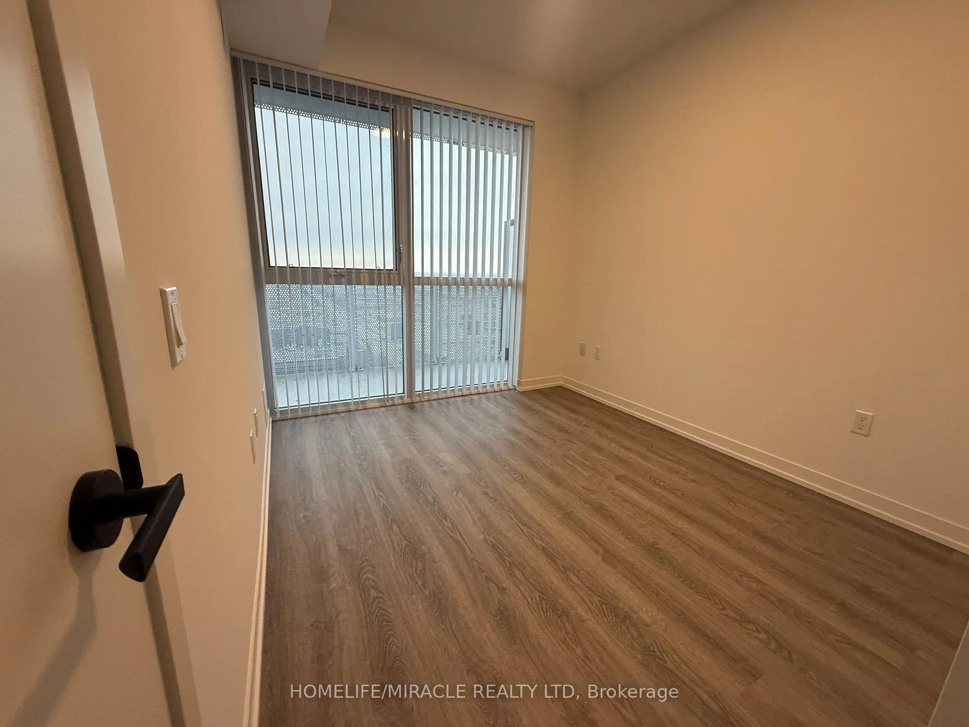 Photo 15 of Unit 2005, 8 Interchange Way, Vaughan, Vaughan Corporate Centre — HOMEH
