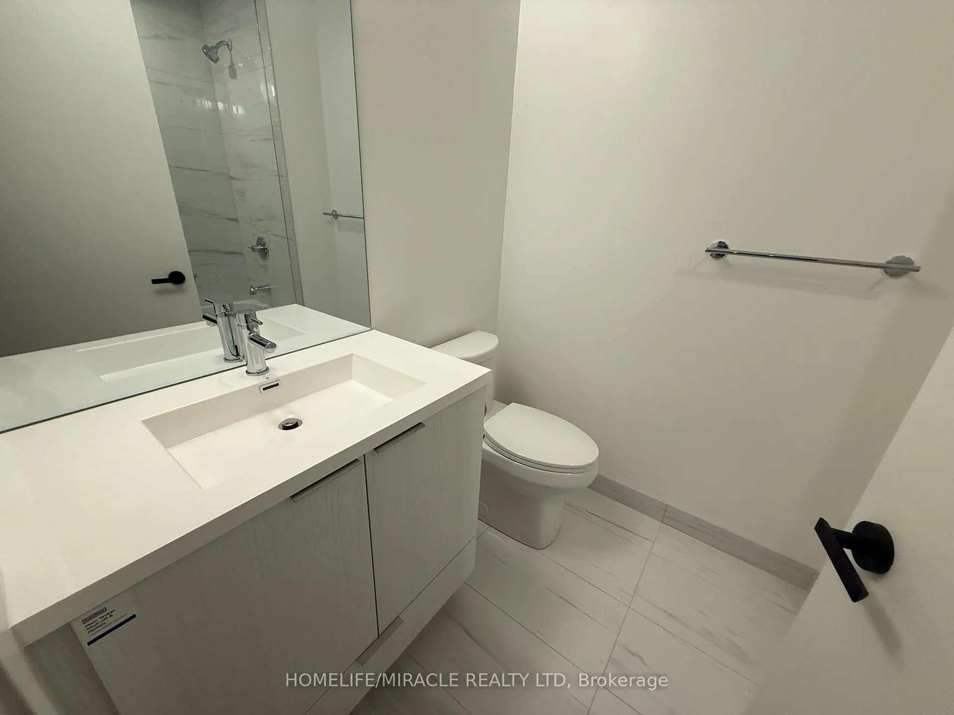 Photo 20 of Unit 2005, 8 Interchange Way, Vaughan, Vaughan Corporate Centre — HOMEH