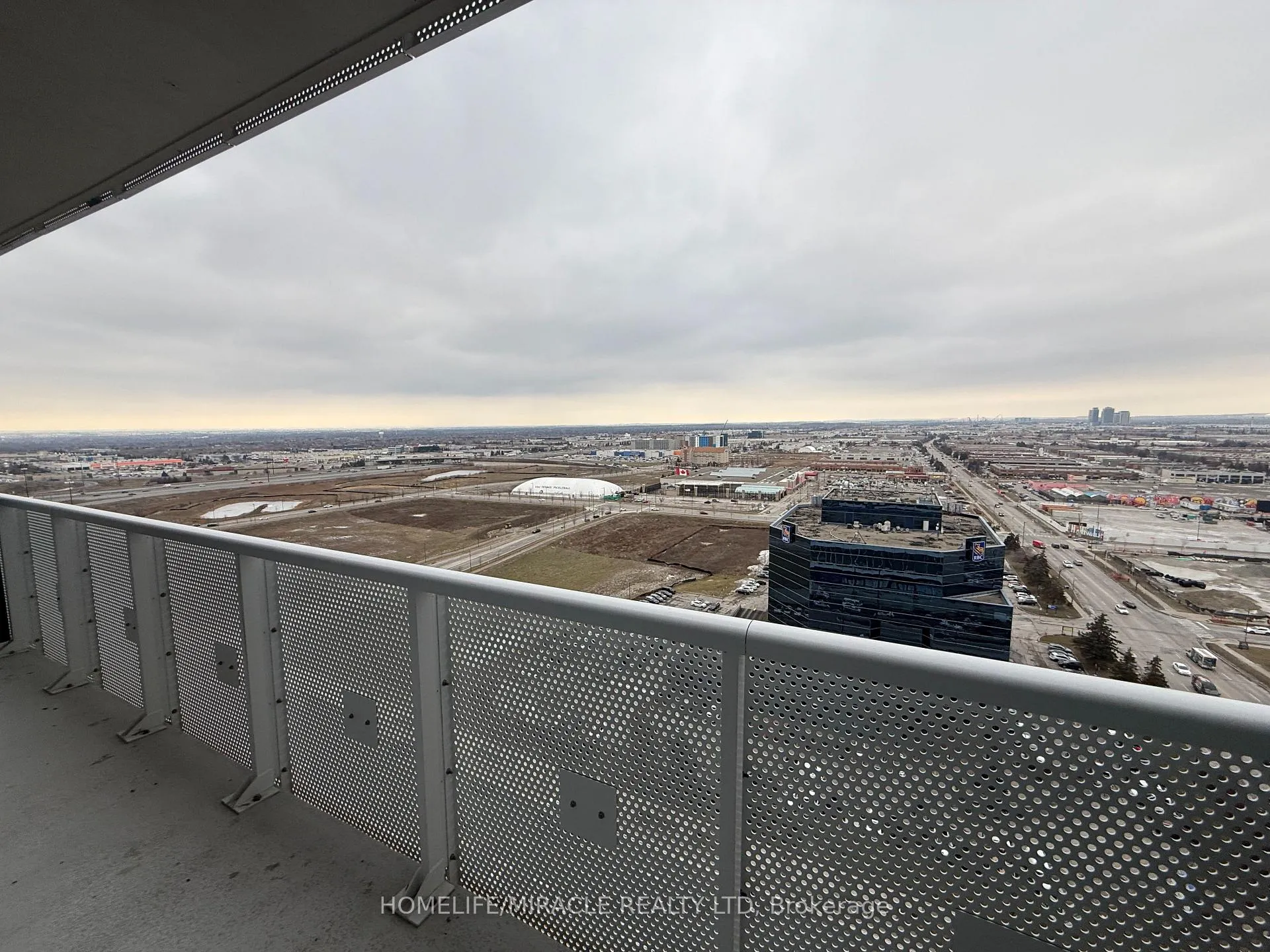 Photo 24 of Unit 2005, 8 Interchange Way, Vaughan, Vaughan Corporate Centre — HOMEH