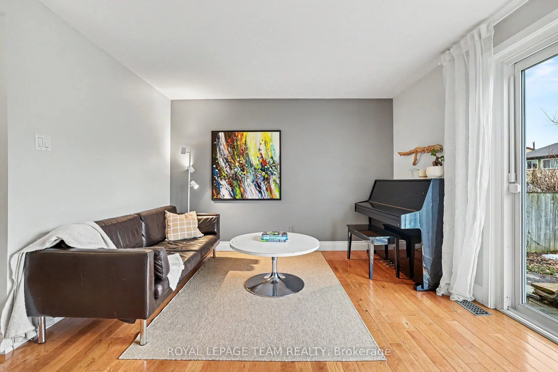 Photo 5 of 43 Whelan Drive, Ottawa, Barrhaven - Pheasant Run — HOMEH