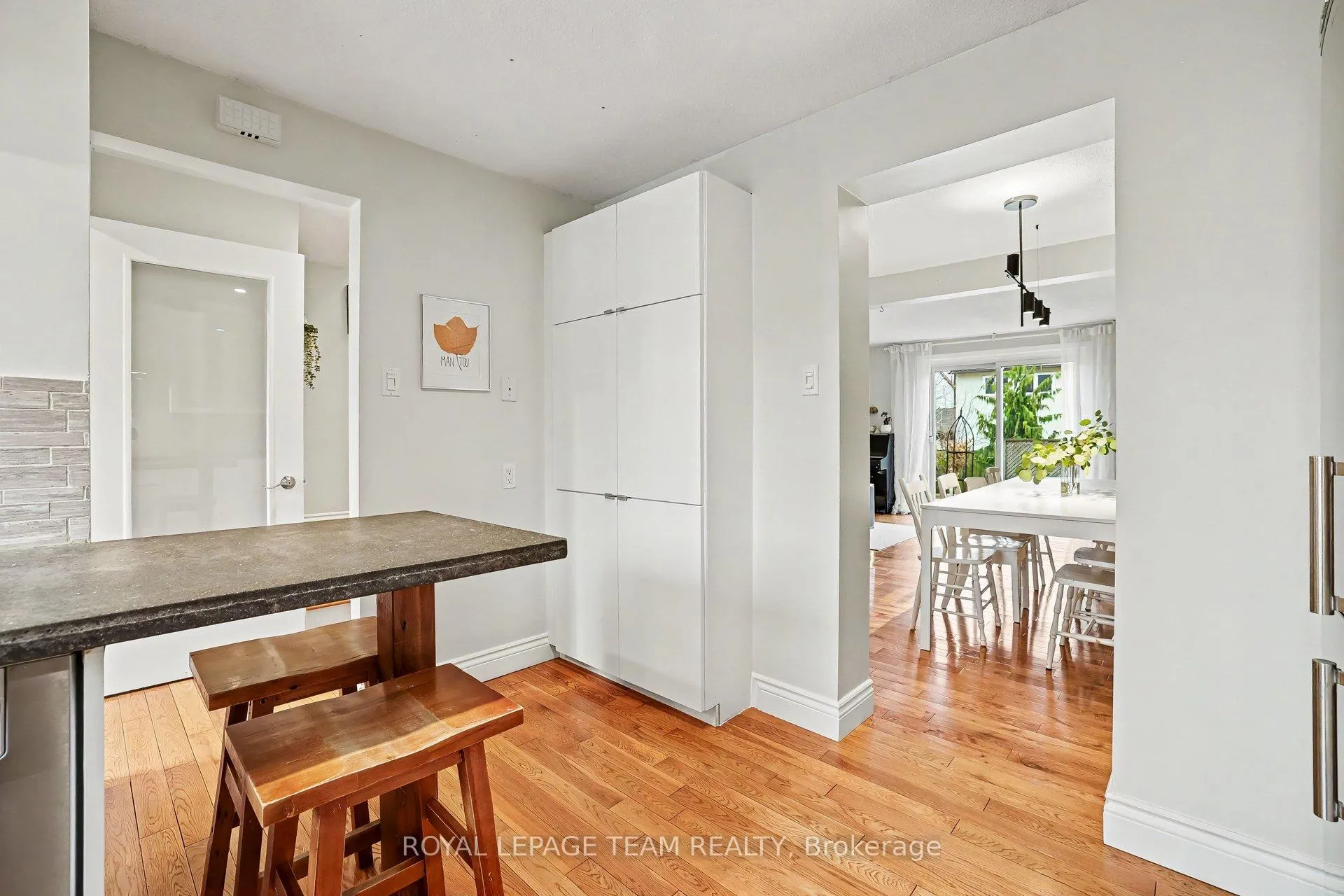 Photo 11 of 43 Whelan Drive, Ottawa, Barrhaven - Pheasant Run — HOMEH