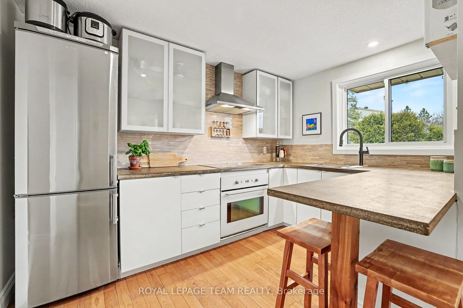Photo 13 of 43 Whelan Drive, Ottawa, Barrhaven - Pheasant Run — HOMEH