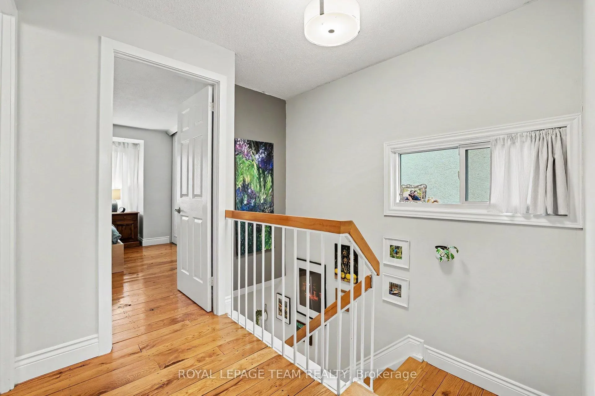 Photo 15 of 43 Whelan Drive, Ottawa, Barrhaven - Pheasant Run — HOMEH