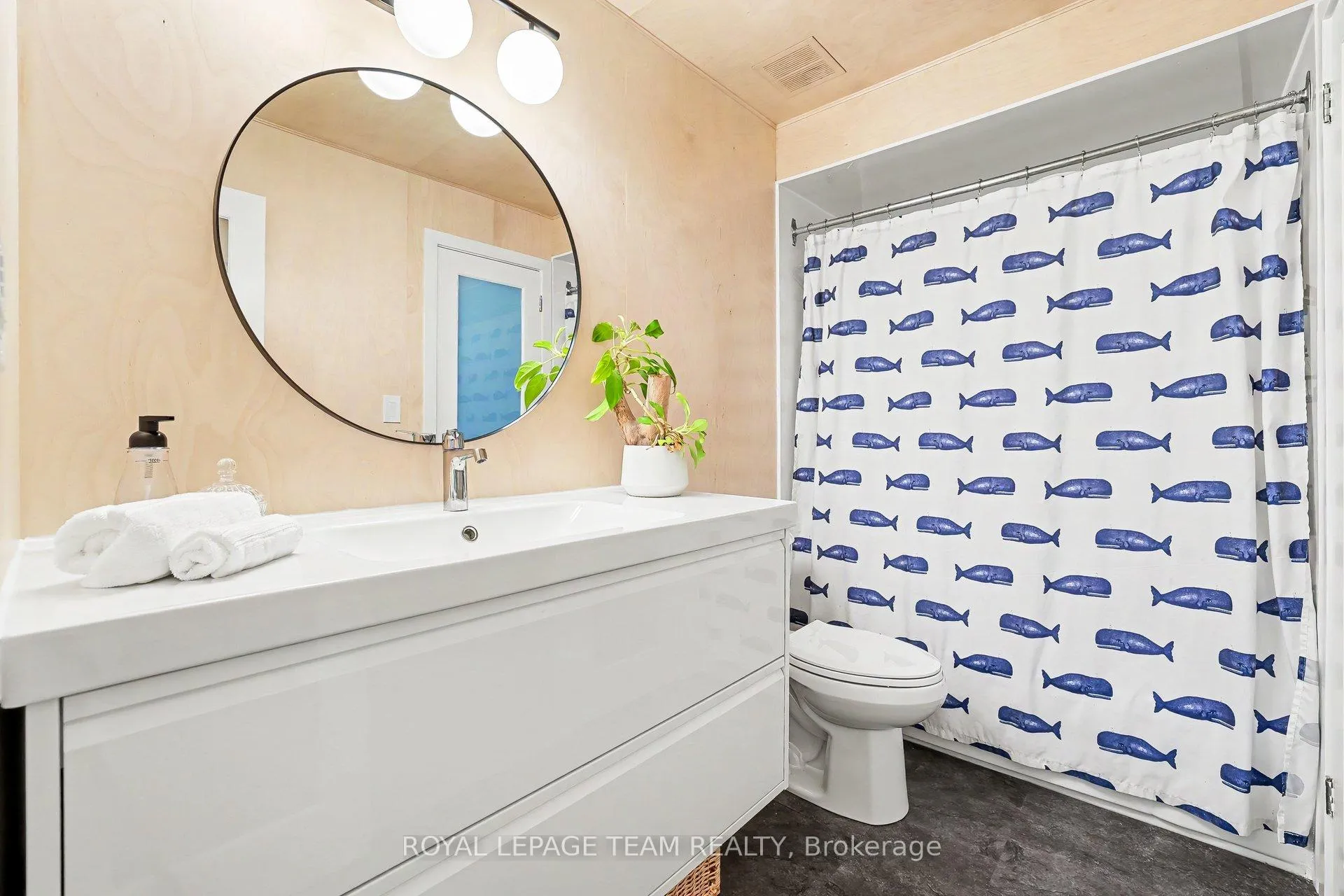 Photo 21 of 43 Whelan Drive, Ottawa, Barrhaven - Pheasant Run — HOMEH