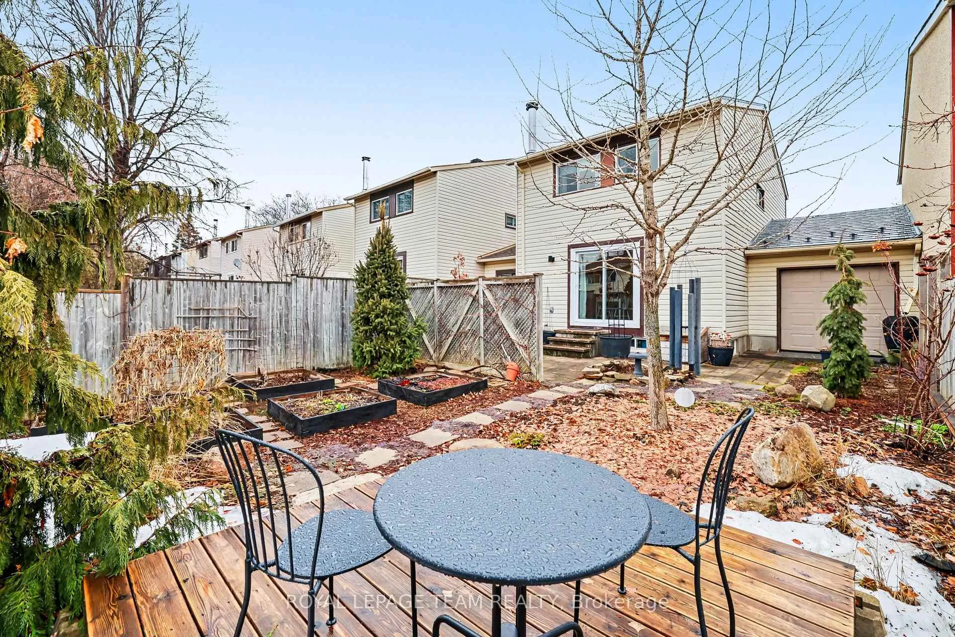 Photo 34 of 43 Whelan Drive, Ottawa, Barrhaven - Pheasant Run — HOMEH