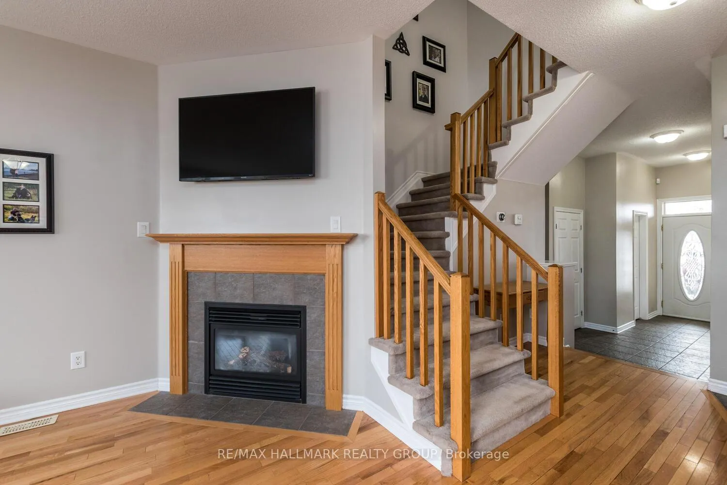Photo 14 of 266 Horseshoe Crescent, Ottawa, Stittsville (North) — HOMEH