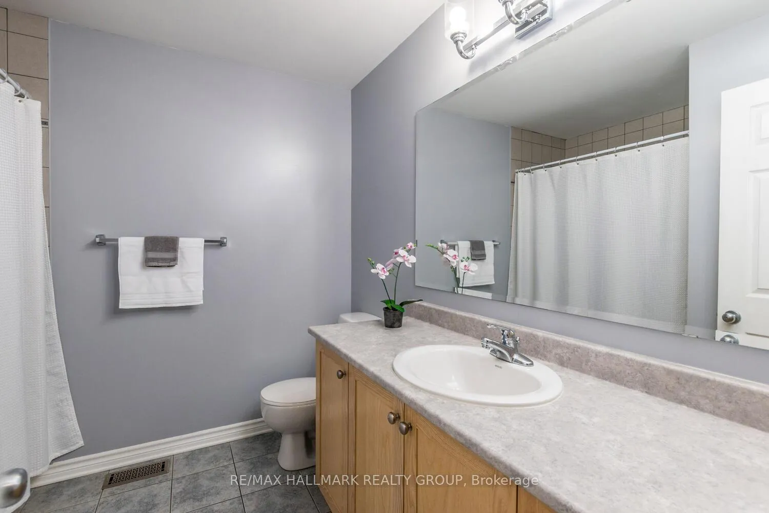 Photo 22 of 266 Horseshoe Crescent, Ottawa, Stittsville (North) — HOMEH