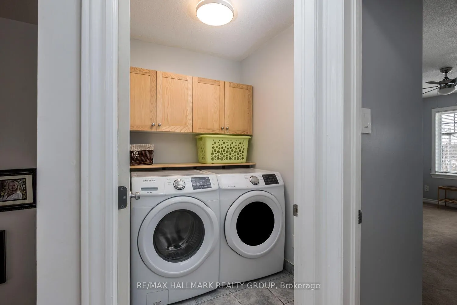 Photo 23 of 266 Horseshoe Crescent, Ottawa, Stittsville (North) — HOMEH