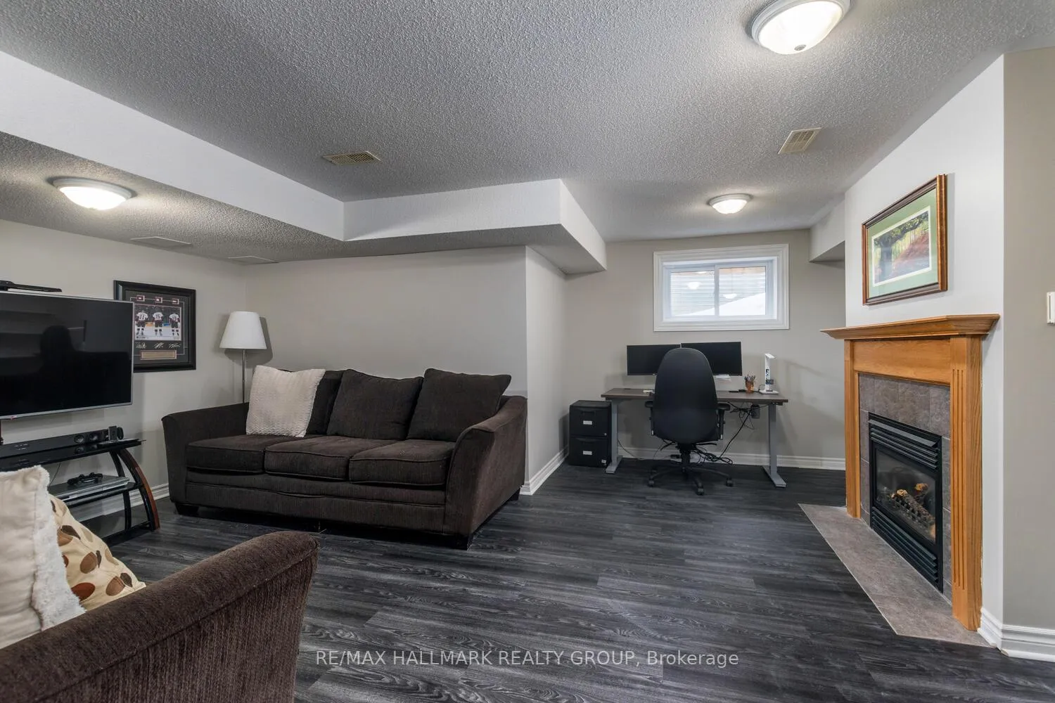 Photo 24 of 266 Horseshoe Crescent, Ottawa, Stittsville (North) — HOMEH