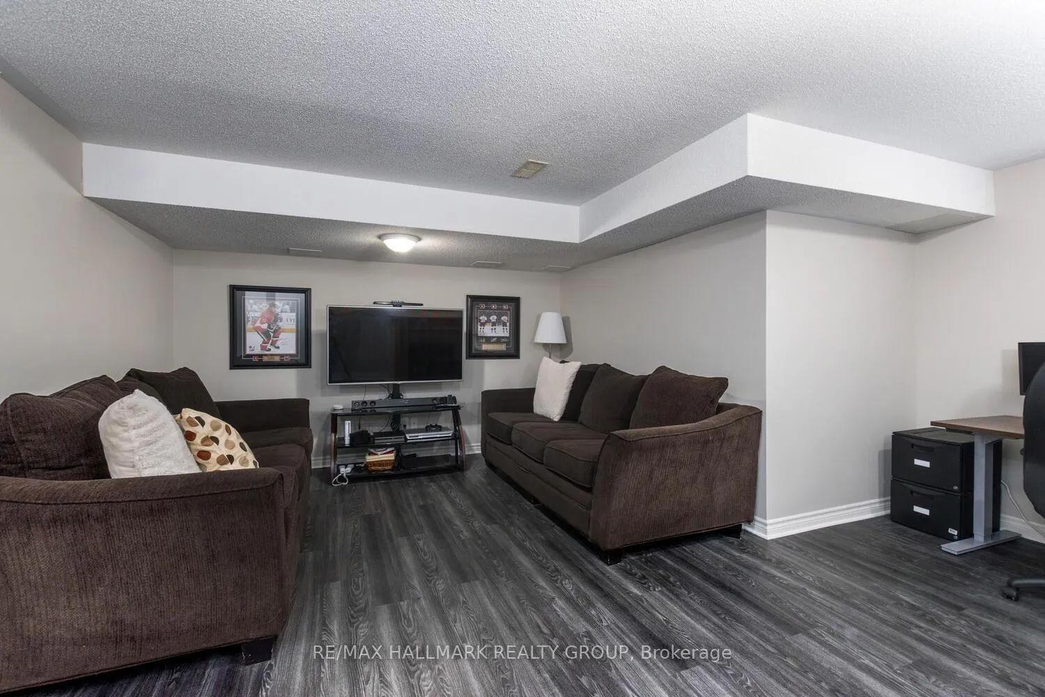 Photo 25 of 266 Horseshoe Crescent, Ottawa, Stittsville (North) — HOMEH