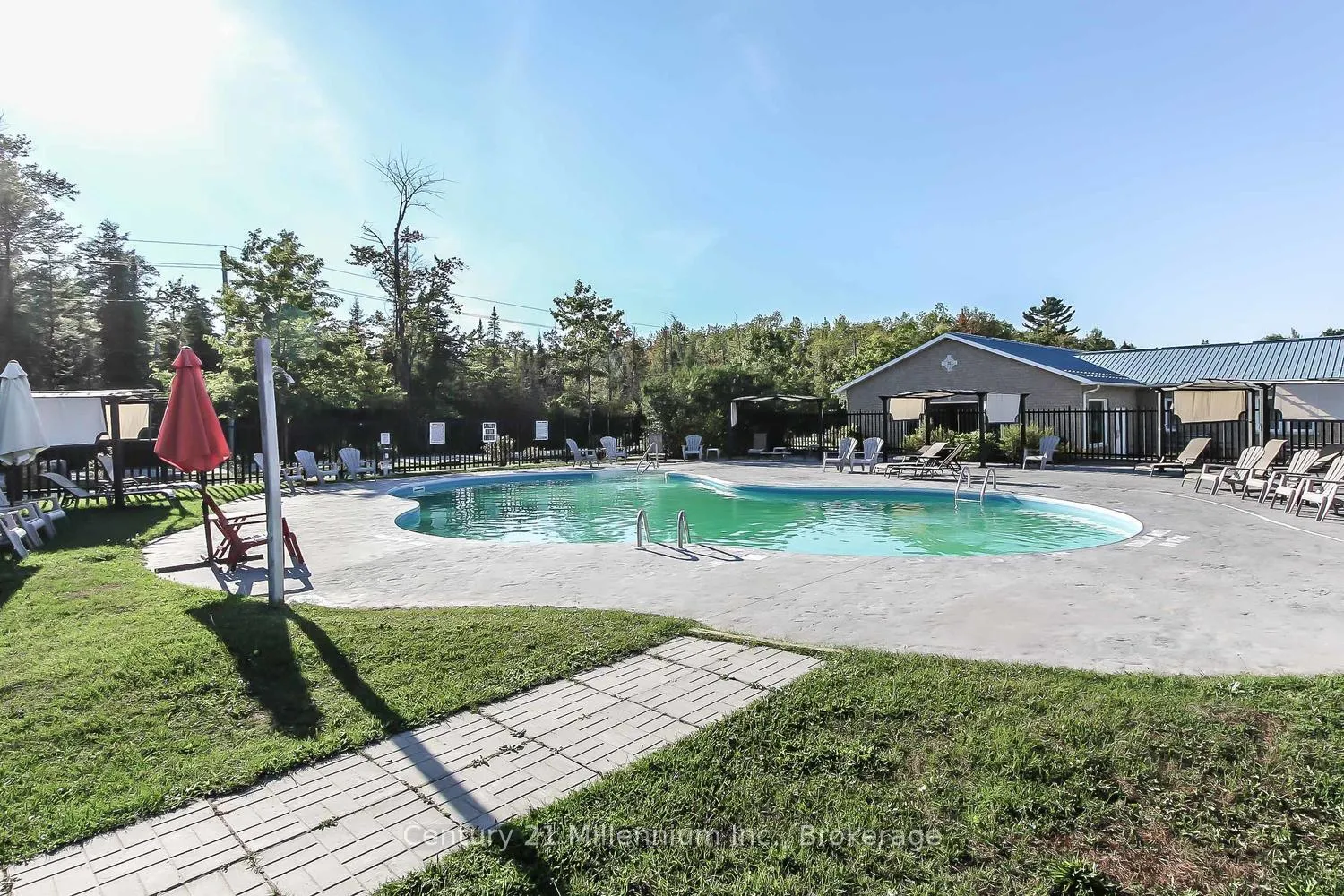 Photo 29 of Unit 45, 85 Theme Park Drive, Wasaga Beach — HOMEH