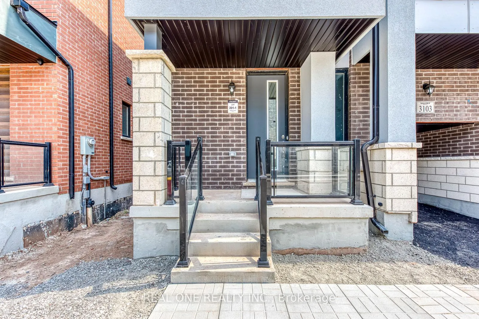 Photo 2 of 3103 Perkins Way, Oakville, Joshua Meadows — HOMEH