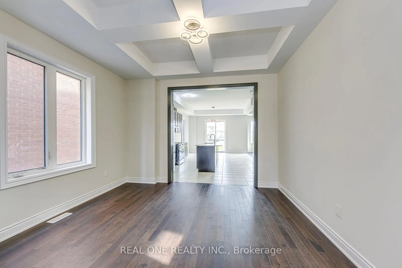 Photo 4 of 3103 Perkins Way, Oakville, Joshua Meadows — HOMEH