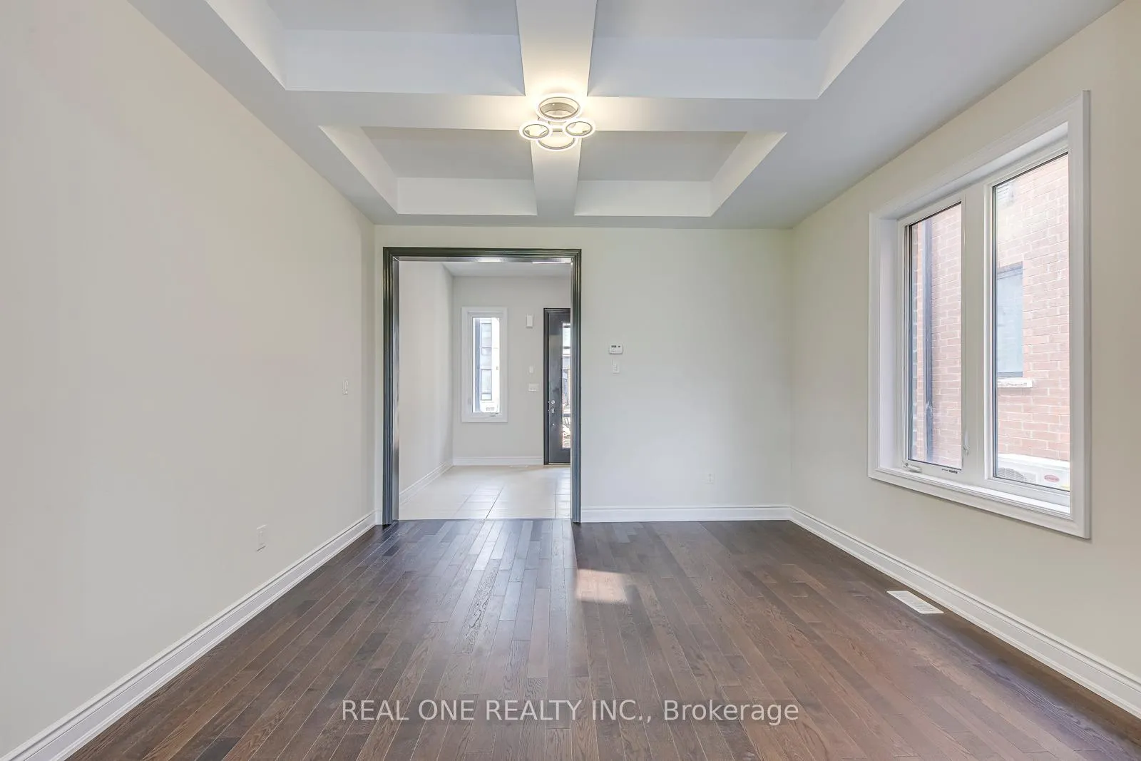 Photo 5 of 3103 Perkins Way, Oakville, Joshua Meadows — HOMEH