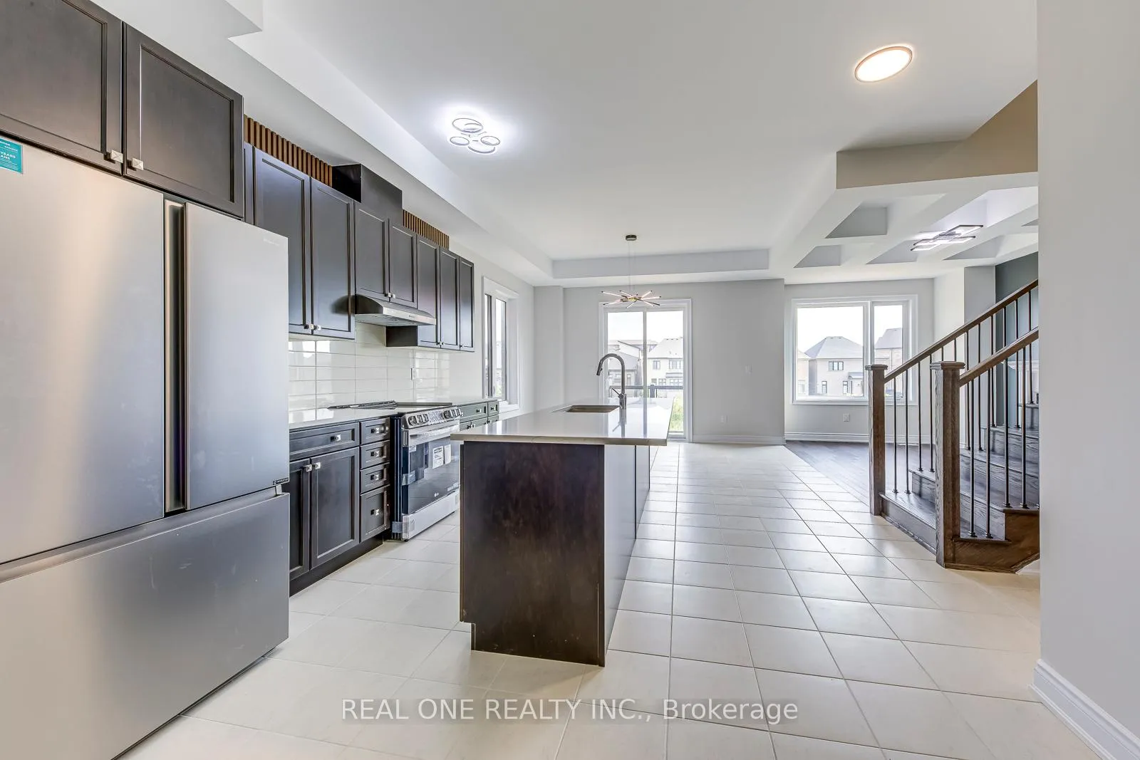 Photo 6 of 3103 Perkins Way, Oakville, Joshua Meadows — HOMEH