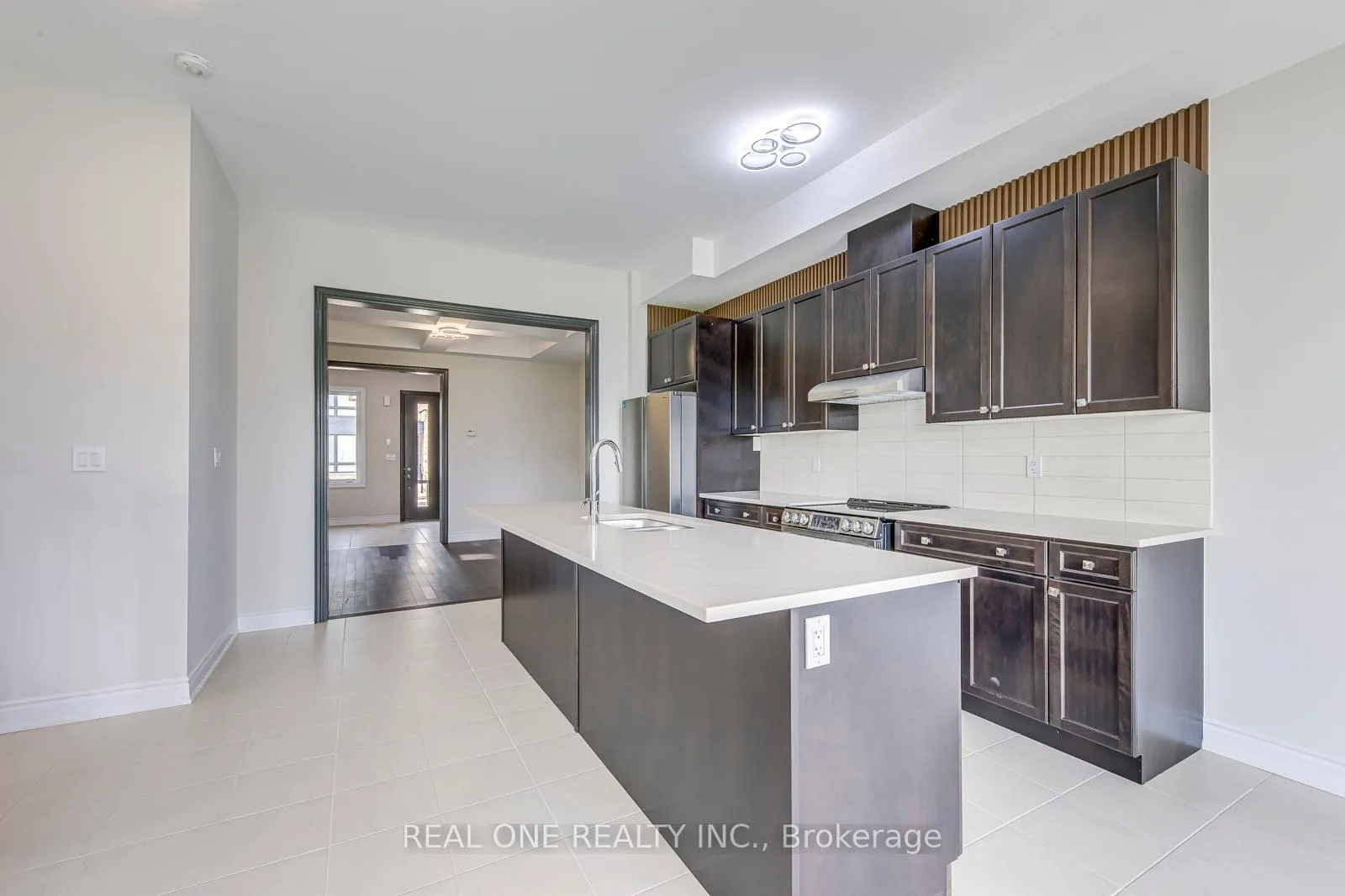 Photo 8 of 3103 Perkins Way, Oakville, Joshua Meadows — HOMEH