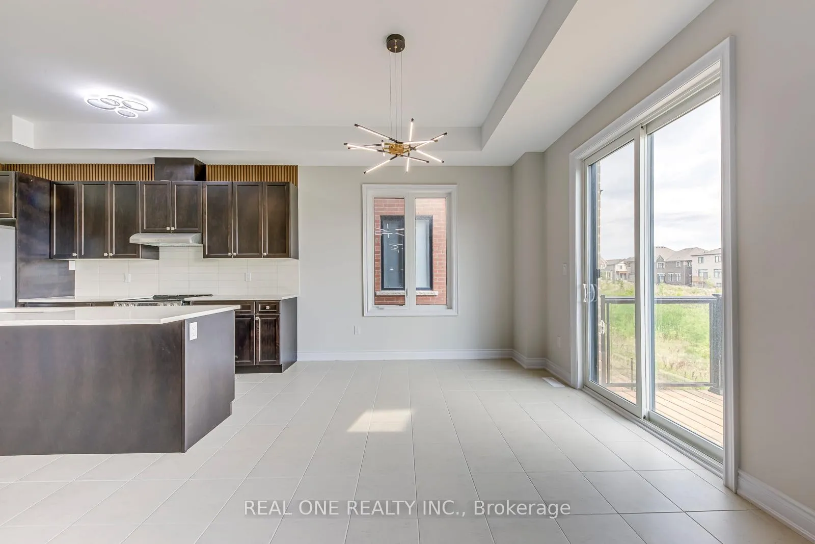Photo 12 of 3103 Perkins Way, Oakville, Joshua Meadows — HOMEH