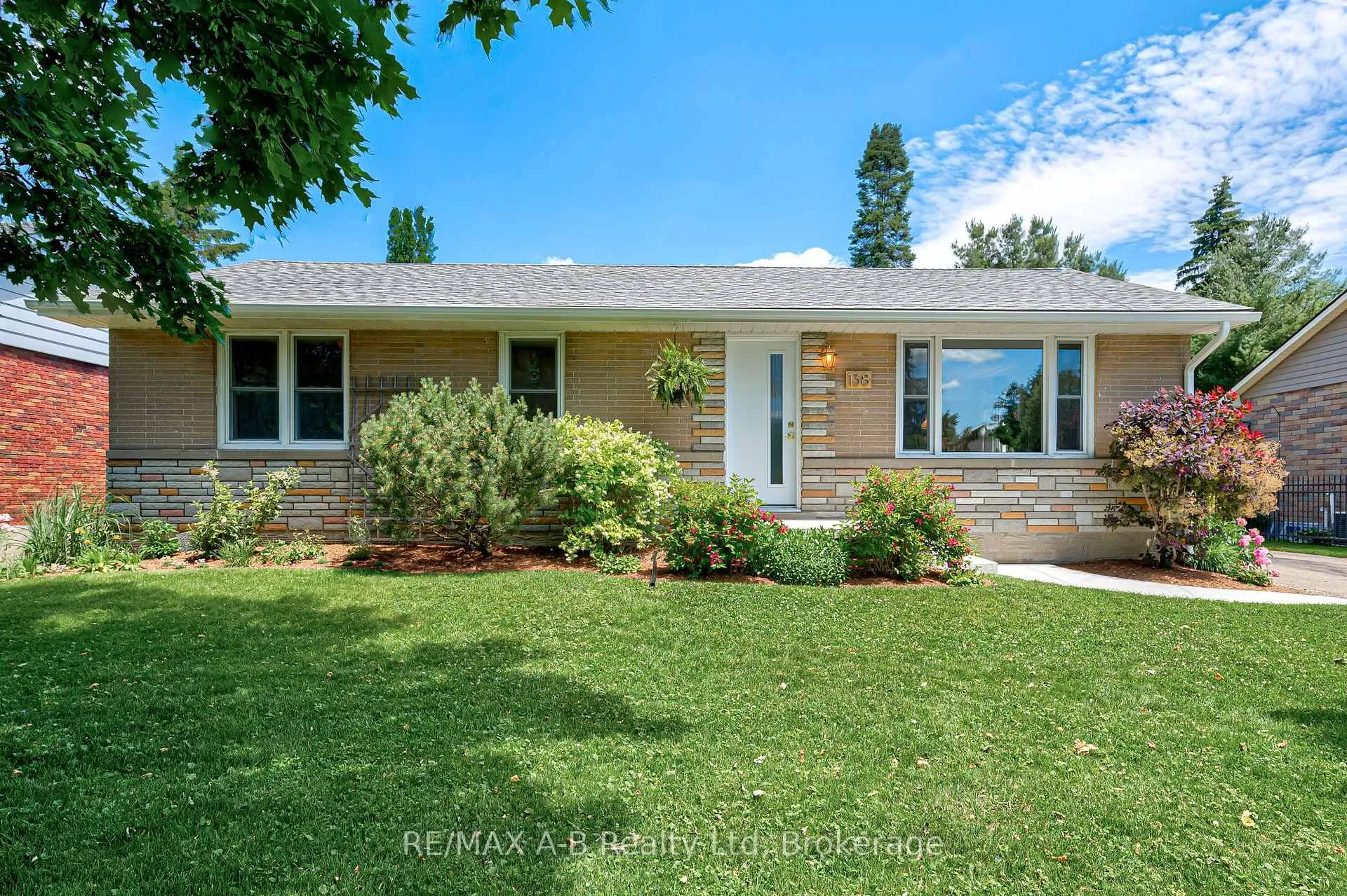 Photo 1 of 138 Woods Street, Stratford — HOMEH