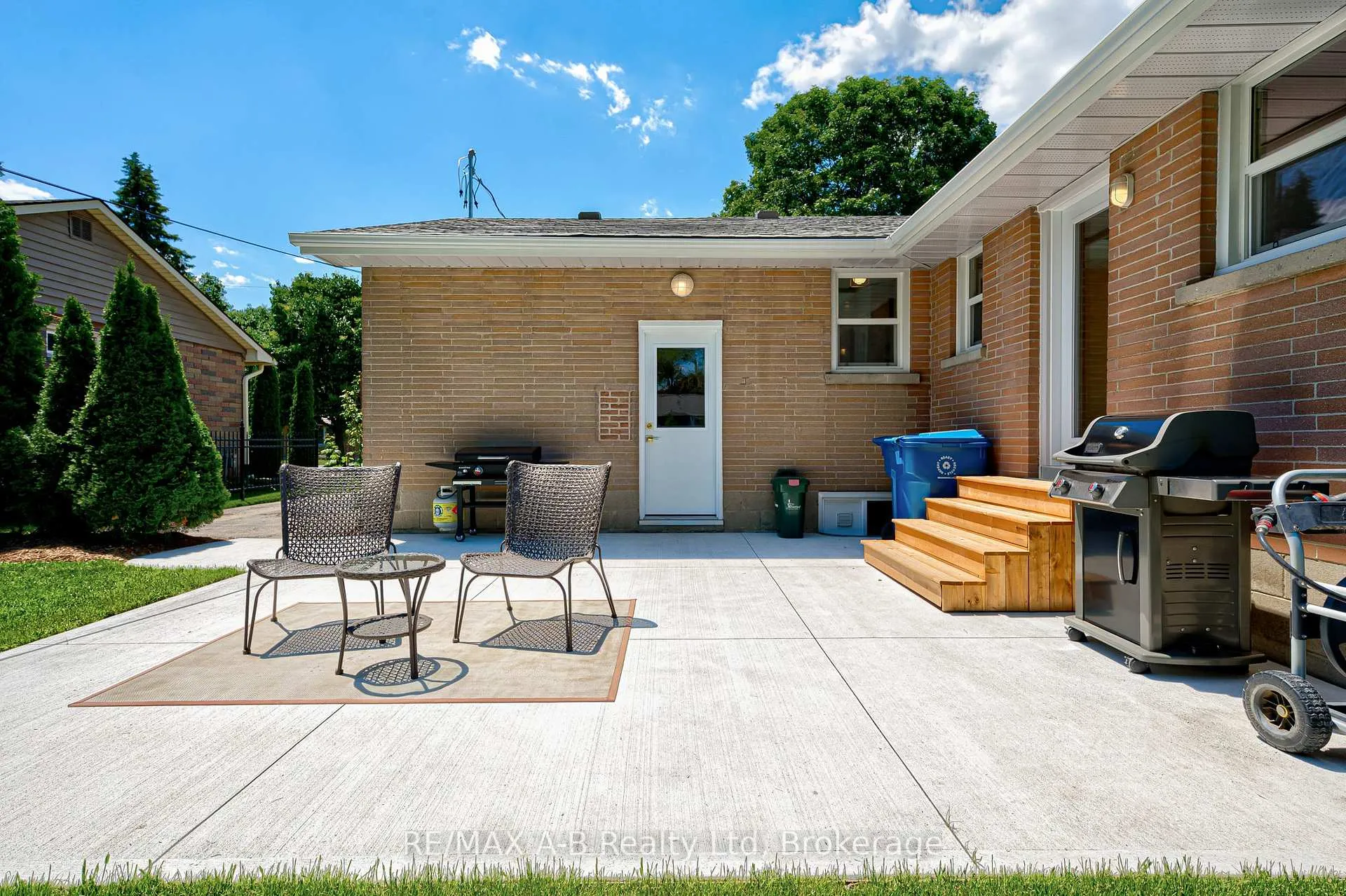 Photo 10 of 138 Woods Street, Stratford — HOMEH