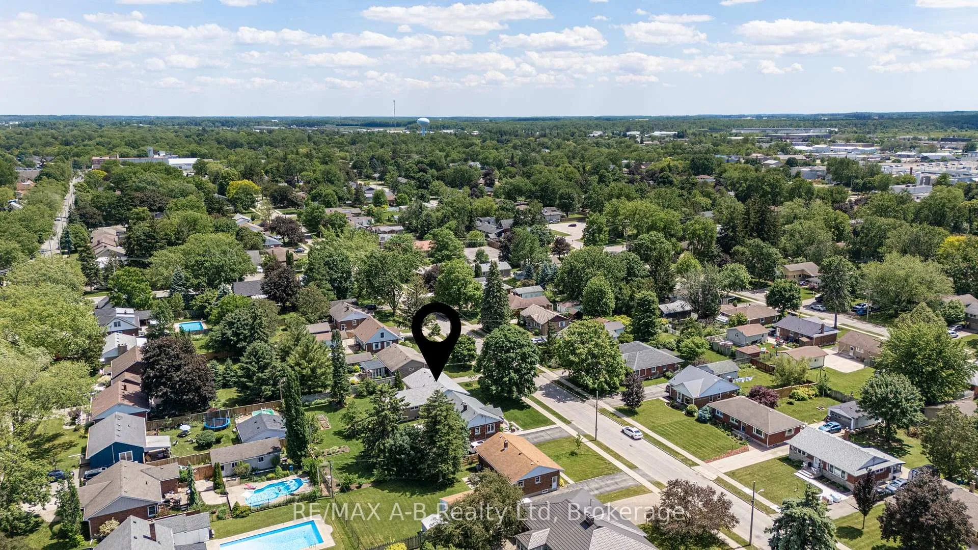 Photo 15 of 138 Woods Street, Stratford — HOMEH