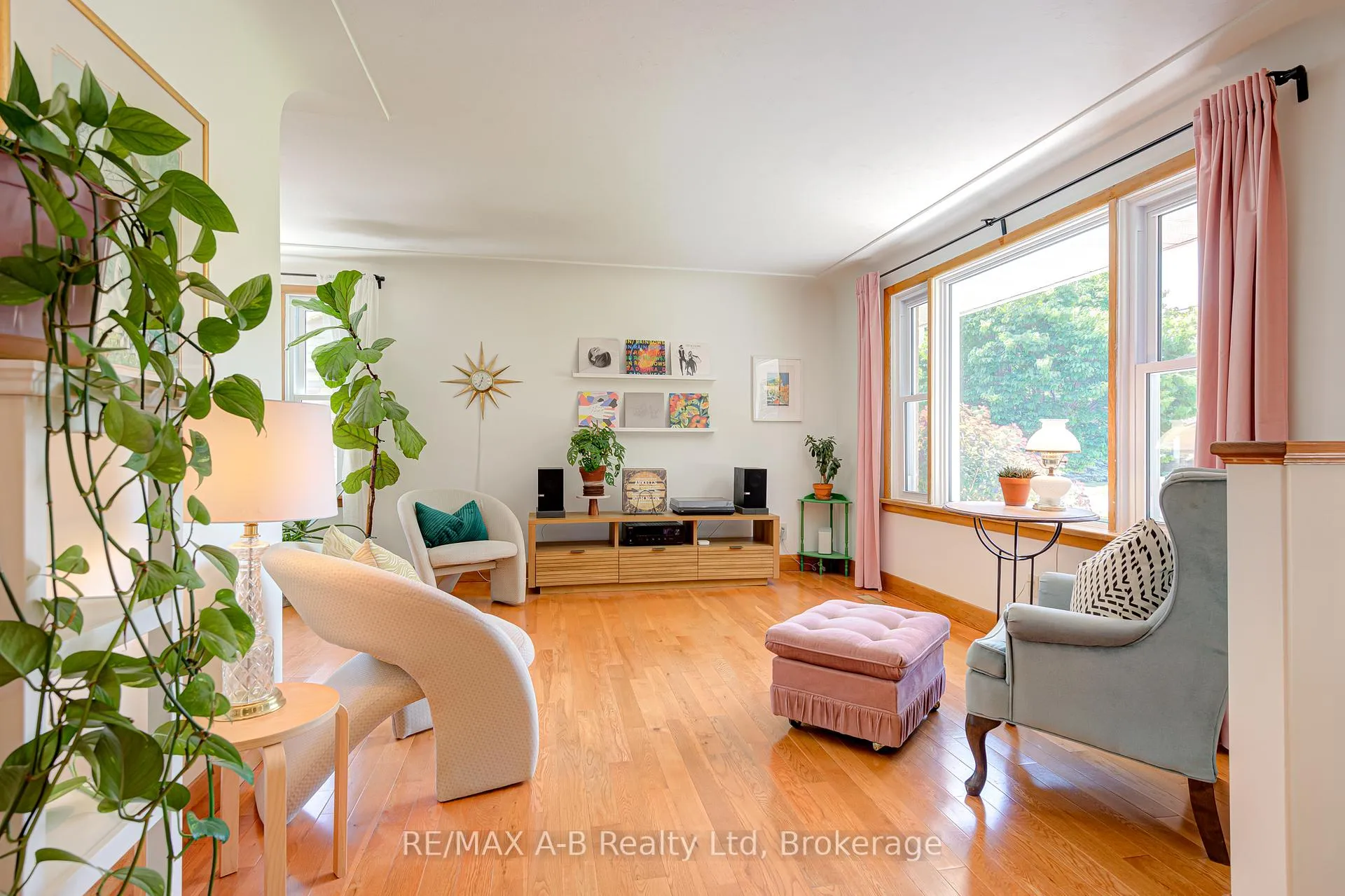 Photo 20 of 138 Woods Street, Stratford — HOMEH