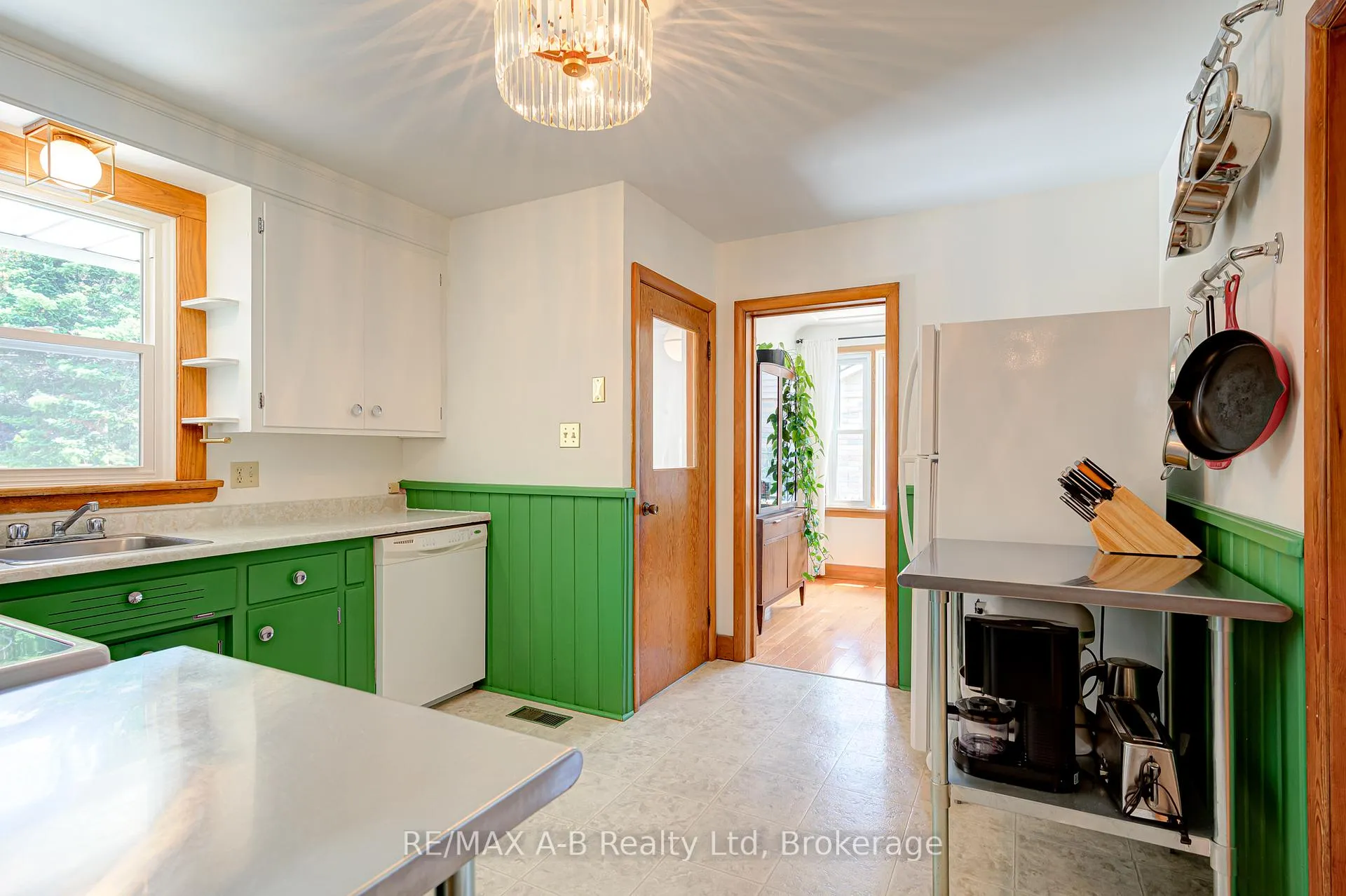 Photo 26 of 138 Woods Street, Stratford — HOMEH