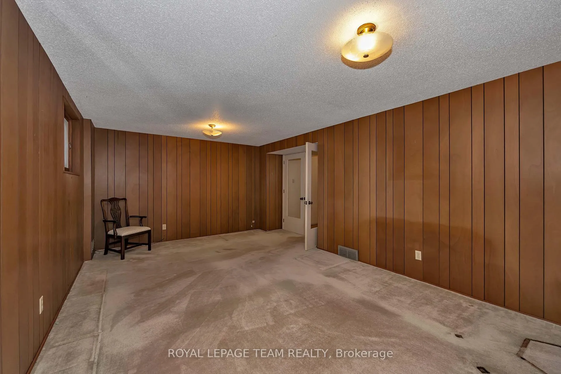 Photo 31 of 38 Elmbank Crescent, Ottawa, Meadowlands/St. Claire Gardens — HOMEH