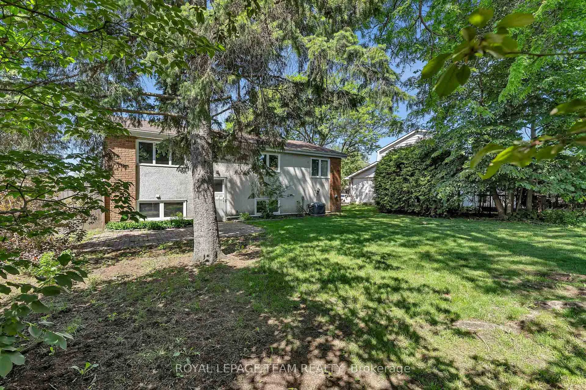 Photo 41 of 38 Elmbank Crescent, Ottawa, Meadowlands/St. Claire Gardens — HOMEH