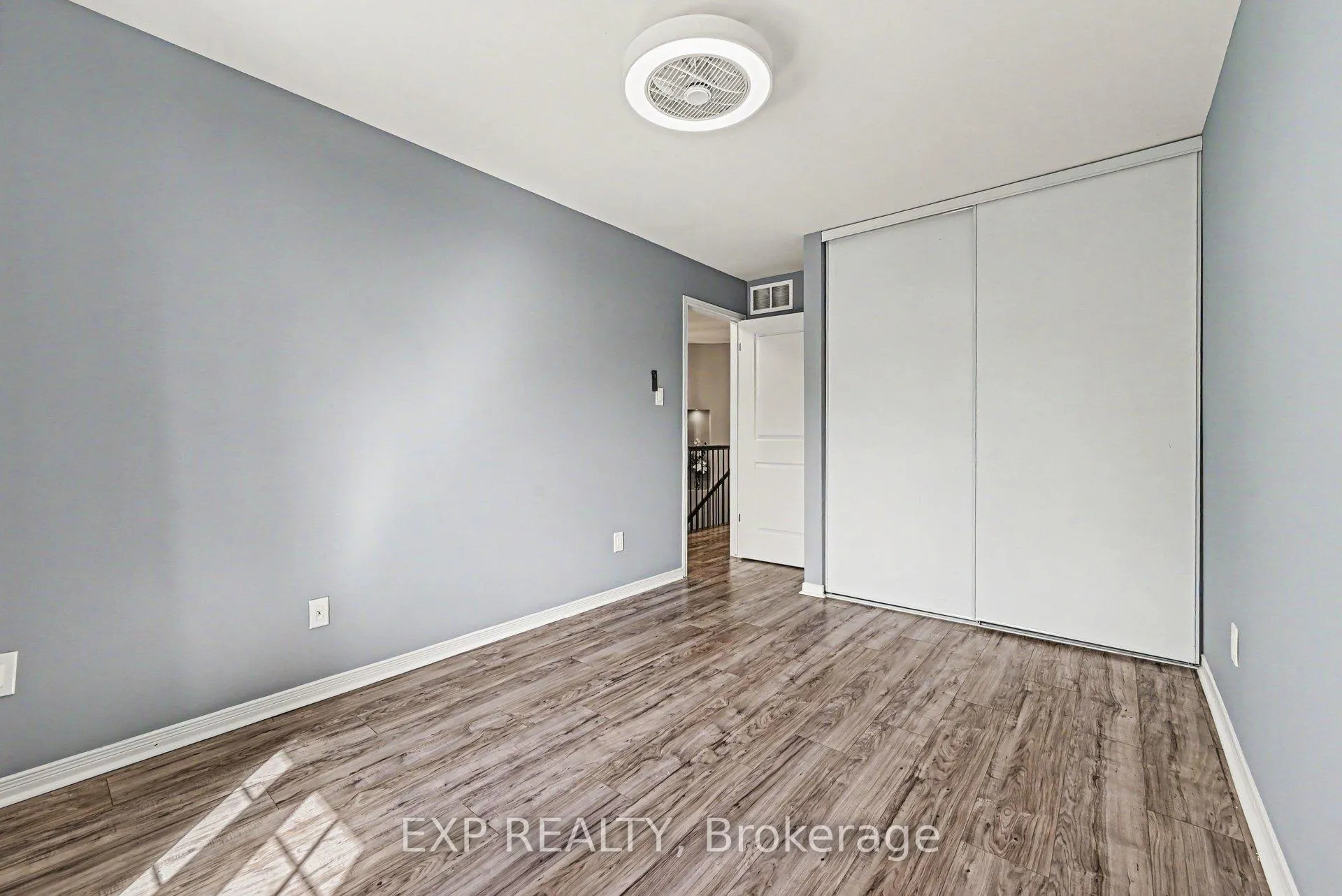 Photo 16 of 930 Torovin Private, Ottawa, Pineview — HOMEH