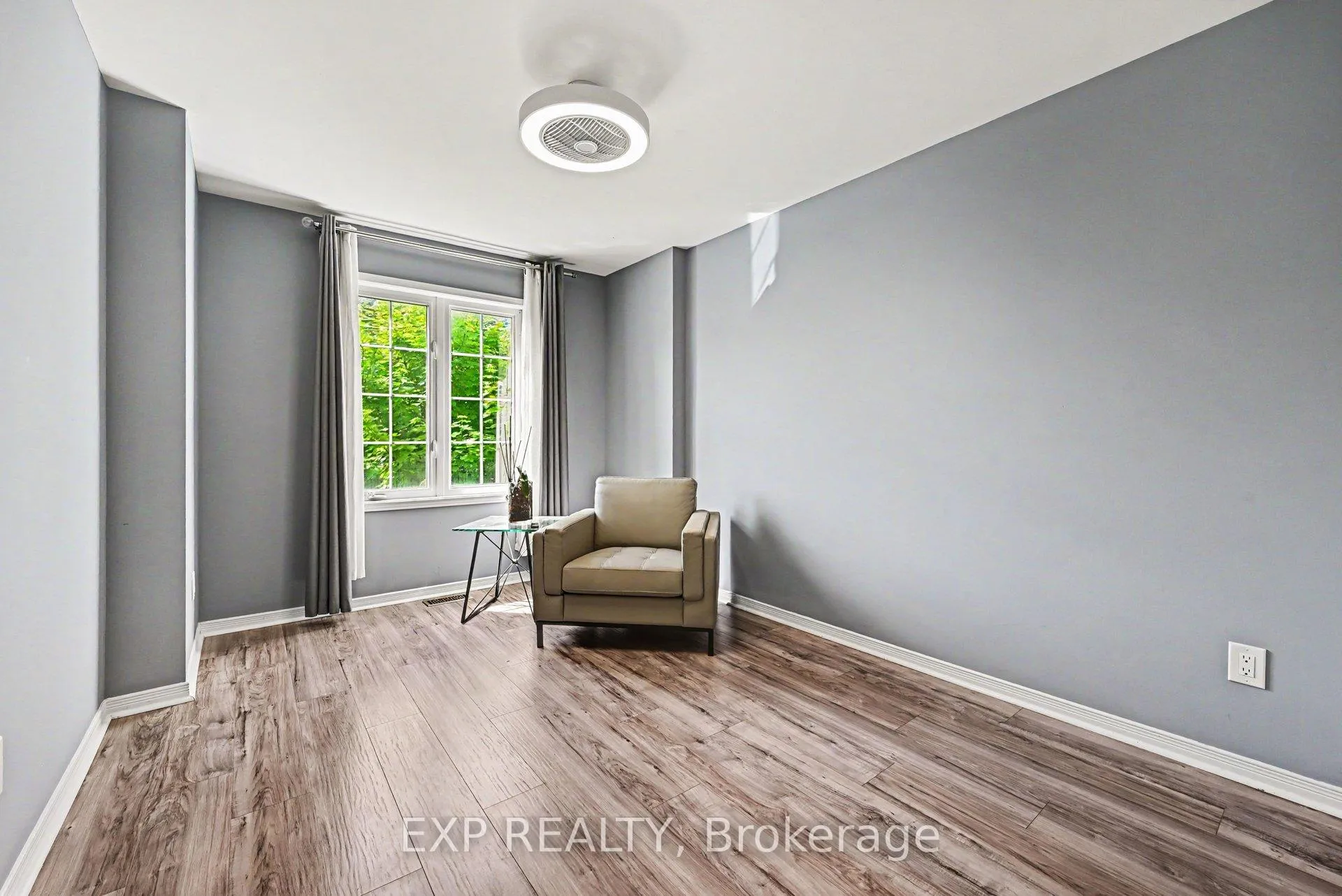 Photo 18 of 930 Torovin Private, Ottawa, Pineview — HOMEH